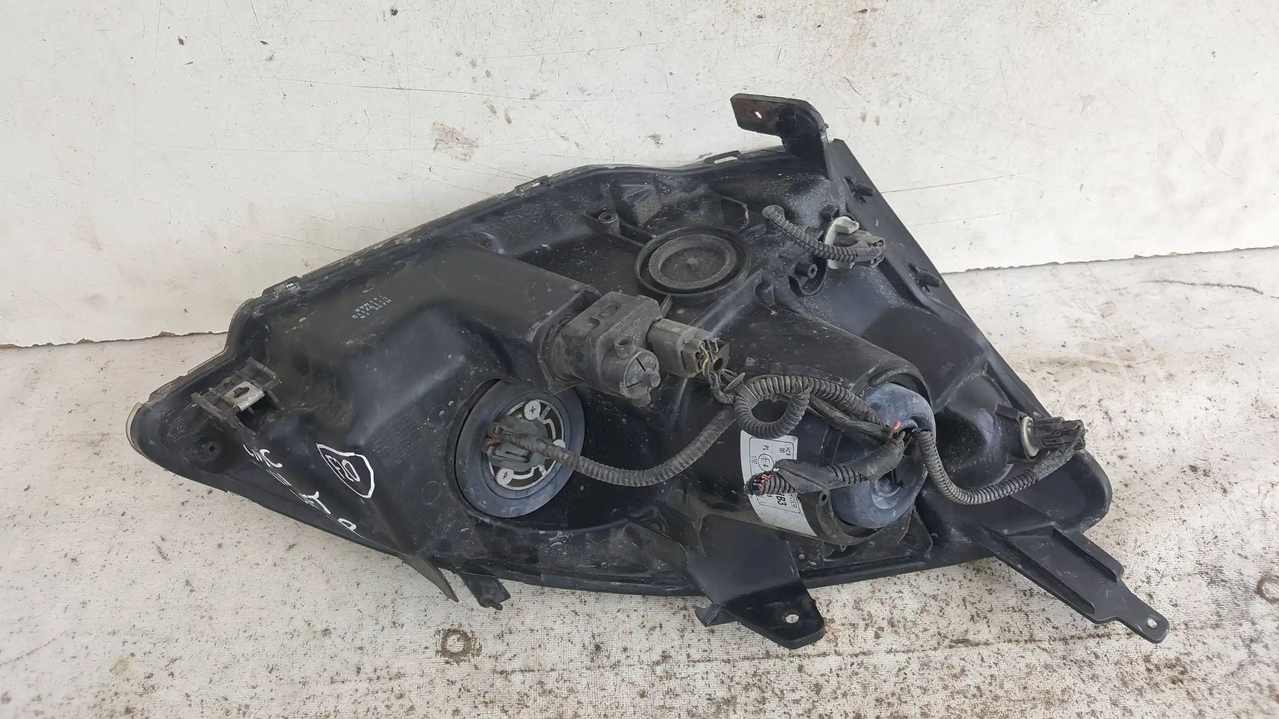 LAMPA LEWY PRZÓD PRZEDNIA TYC HONDA CIVIC VII HB LIFT 04-06