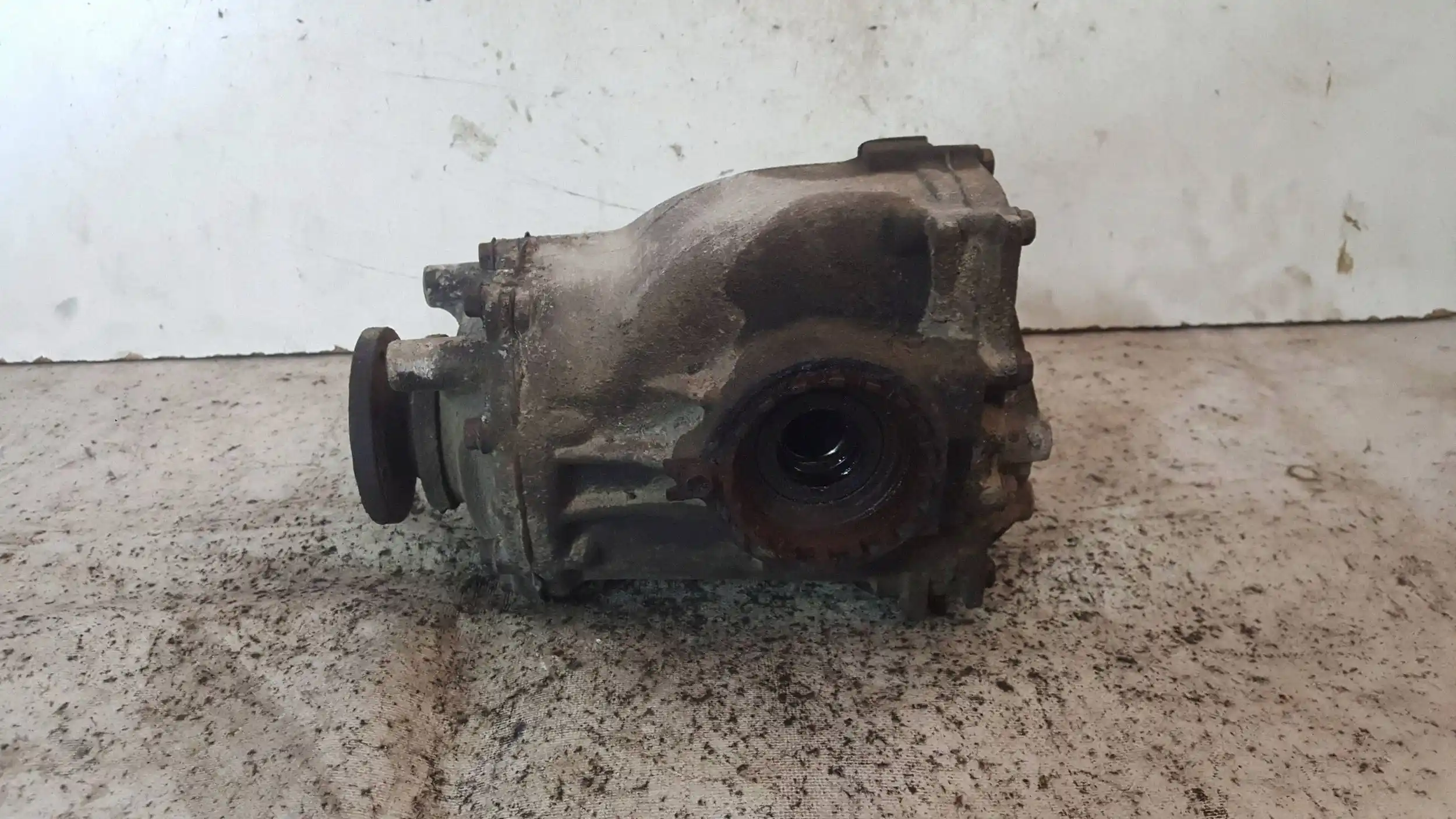 DYFERENCJAŁ DYFER MOST TYLNY SUZUKI LIANA 4WD 4X4 1.6