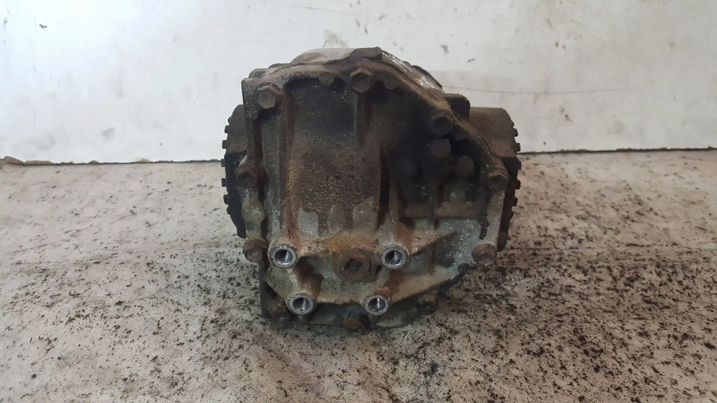 DYFERENCJAŁ DYFER MOST TYLNY SUZUKI LIANA 4WD 4X4 1.6