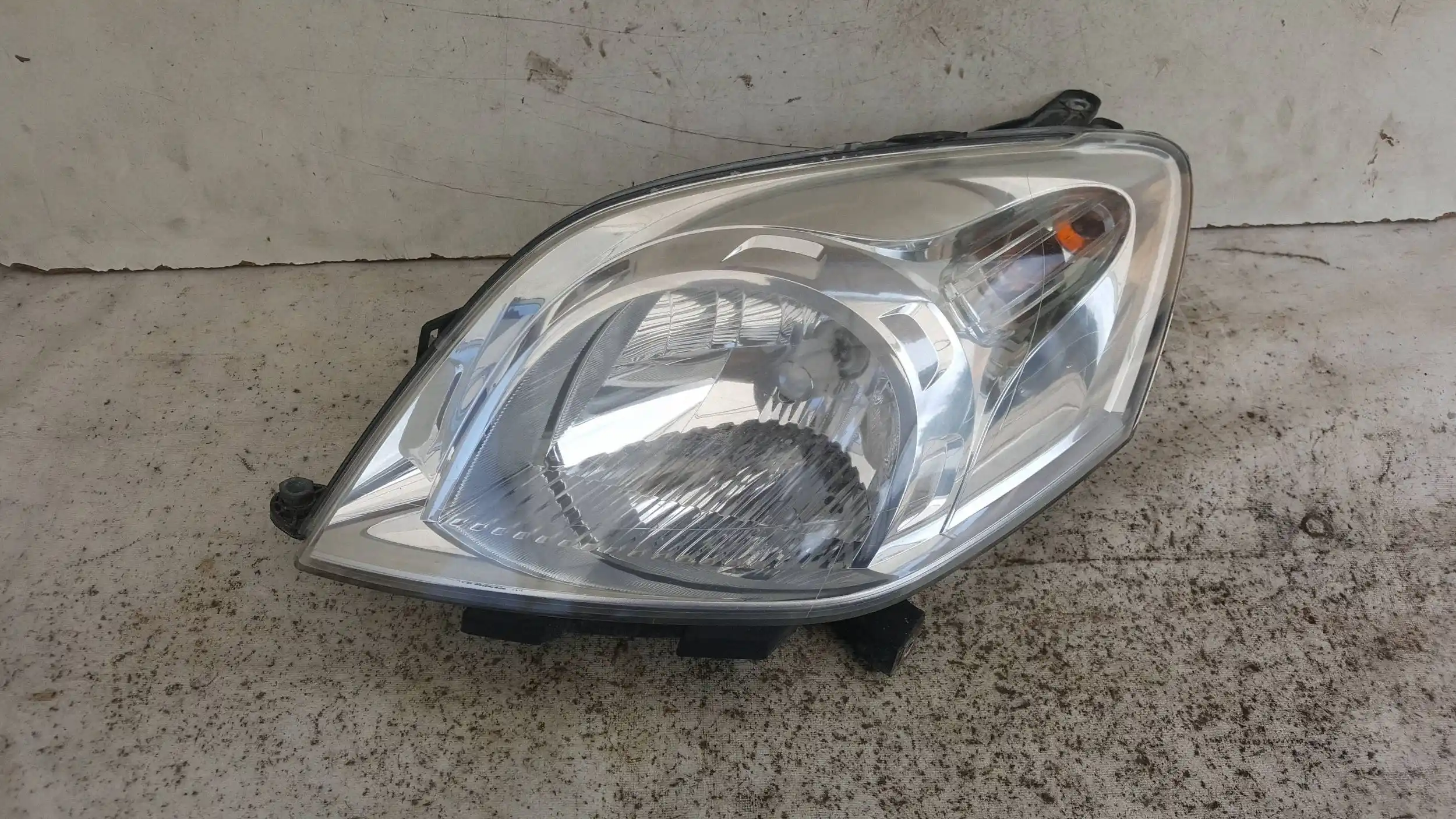 LAMPA LEWY PRZÓD PRZEDNIA 45570383 PEUGEOT BIPPER FIORINO III QUBO 07-17
