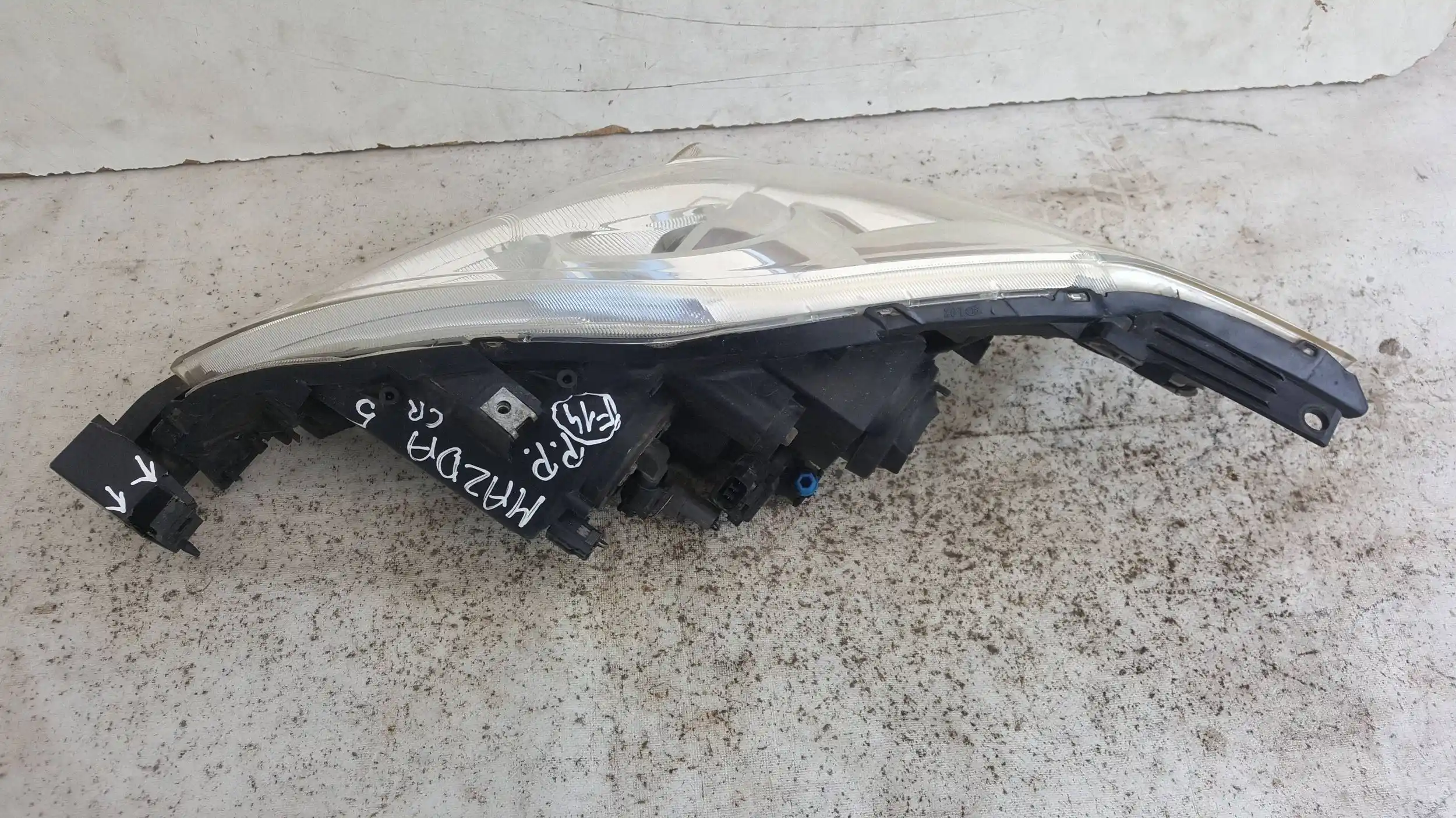 LAMPA PRAWY PRZÓD PRZEDNIA MAZDA 5 I CR 05-07
