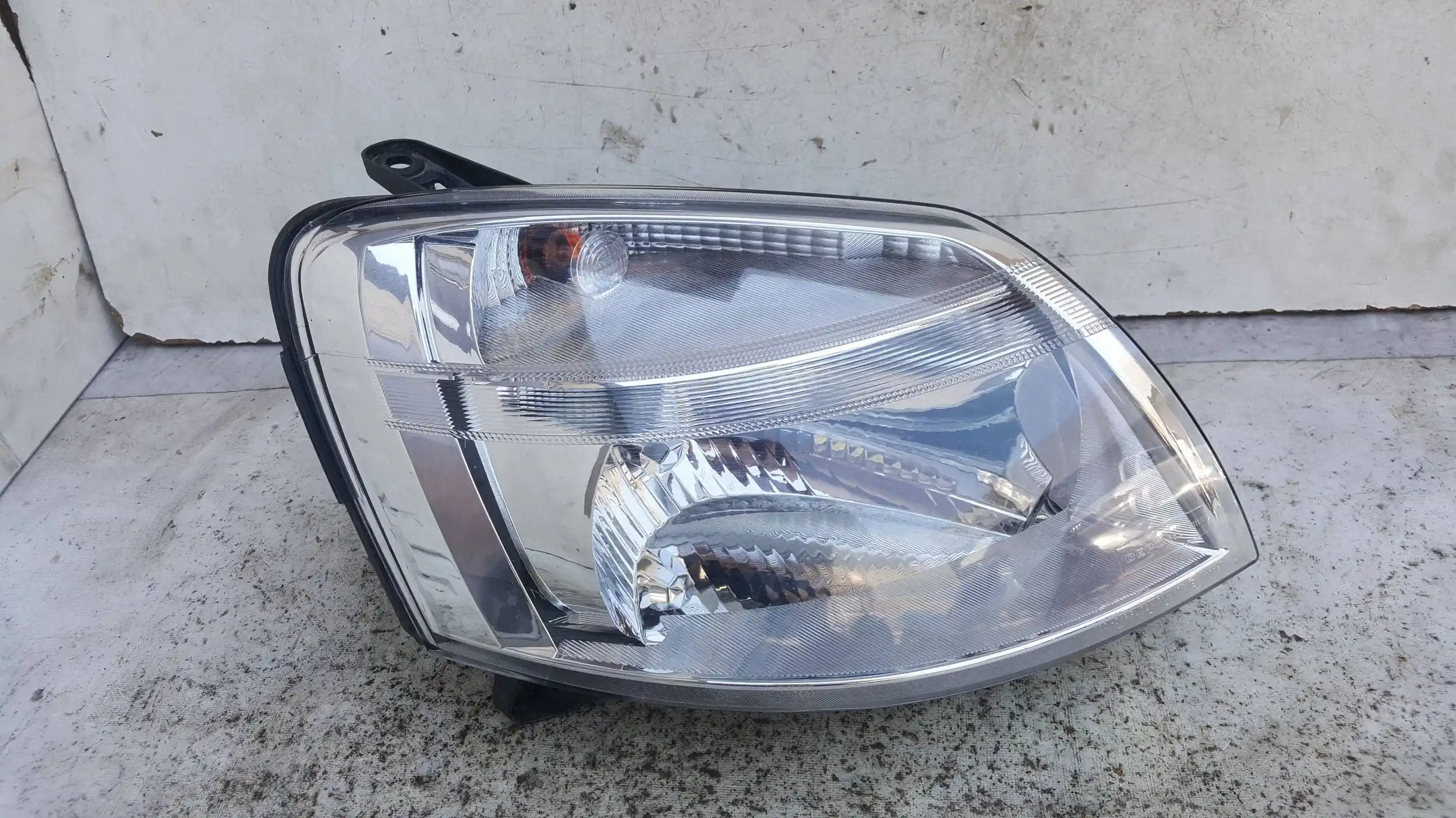 LAMPA PRAWY PRZÓD PRZEDNIA DEPO CITROEN BERLINGO PARTNER I LIFT 02-