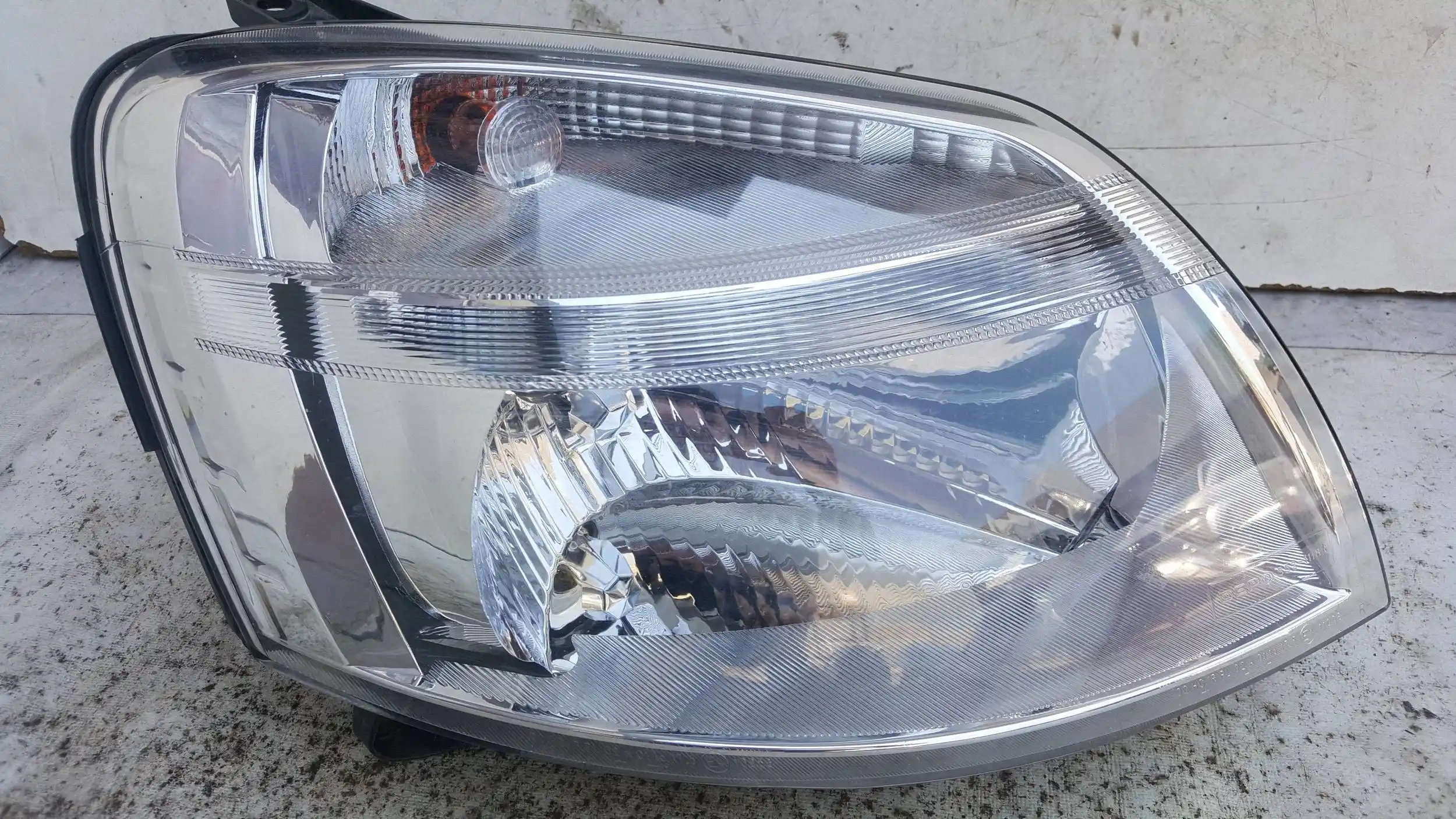 LAMPA PRAWY PRZÓD PRZEDNIA DEPO CITROEN BERLINGO PARTNER I LIFT 02-