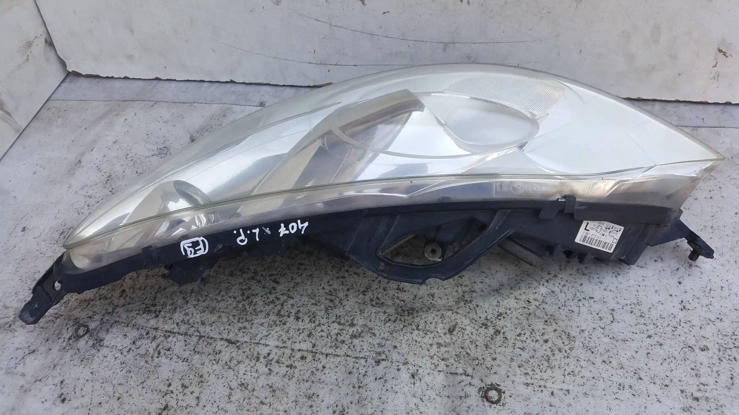 LAMPA LEWY PRZÓD PRZEDNIA 0301213201 PEUGEOT 407 04-11