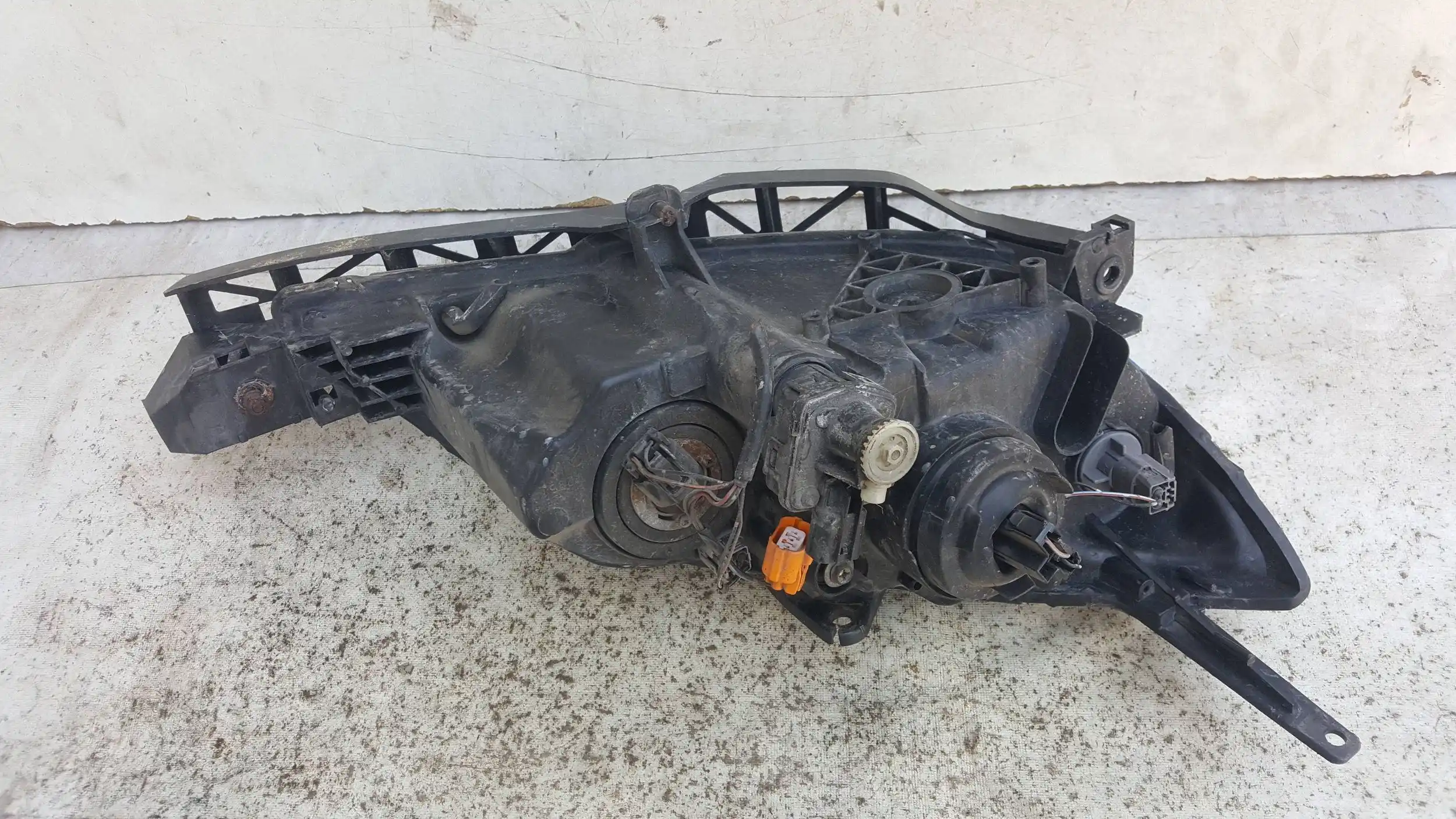 LAMPA LEWY PRZÓD PRZEDNIA MAZDA 3 BK HB 03-