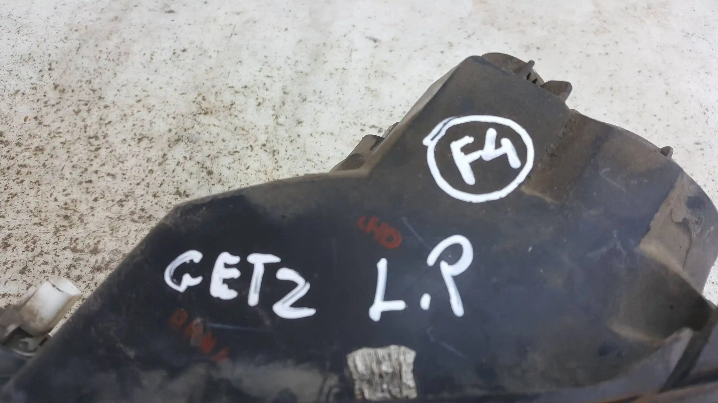 LAMPA LEWY PRZÓD PRZEDNIA HYUNDAI GETZ LIFT 05-11
