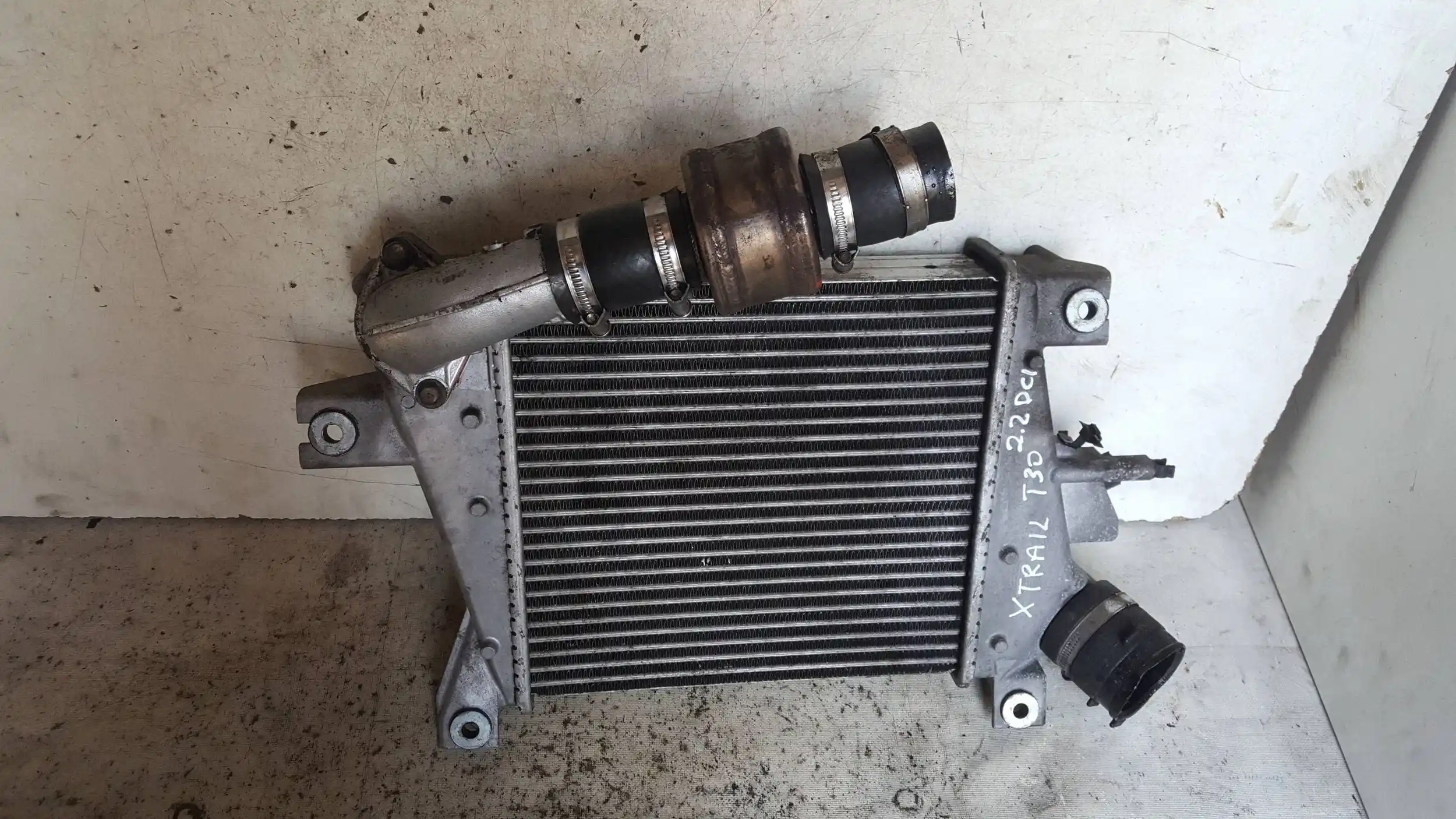 INTERCOOLER CHŁODNICA NISSAN X-TRAIL I T30 2.2 DCI 01-