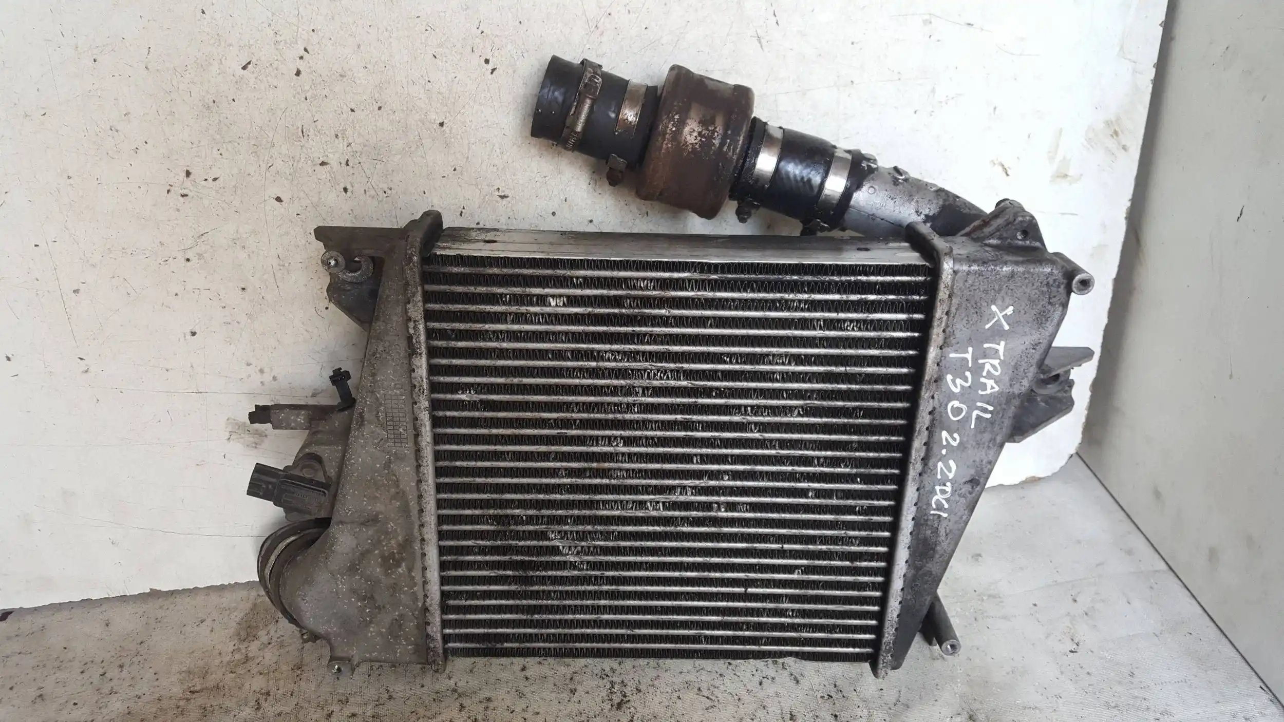 INTERCOOLER CHŁODNICA NISSAN X-TRAIL I T30 2.2 DCI 01-
