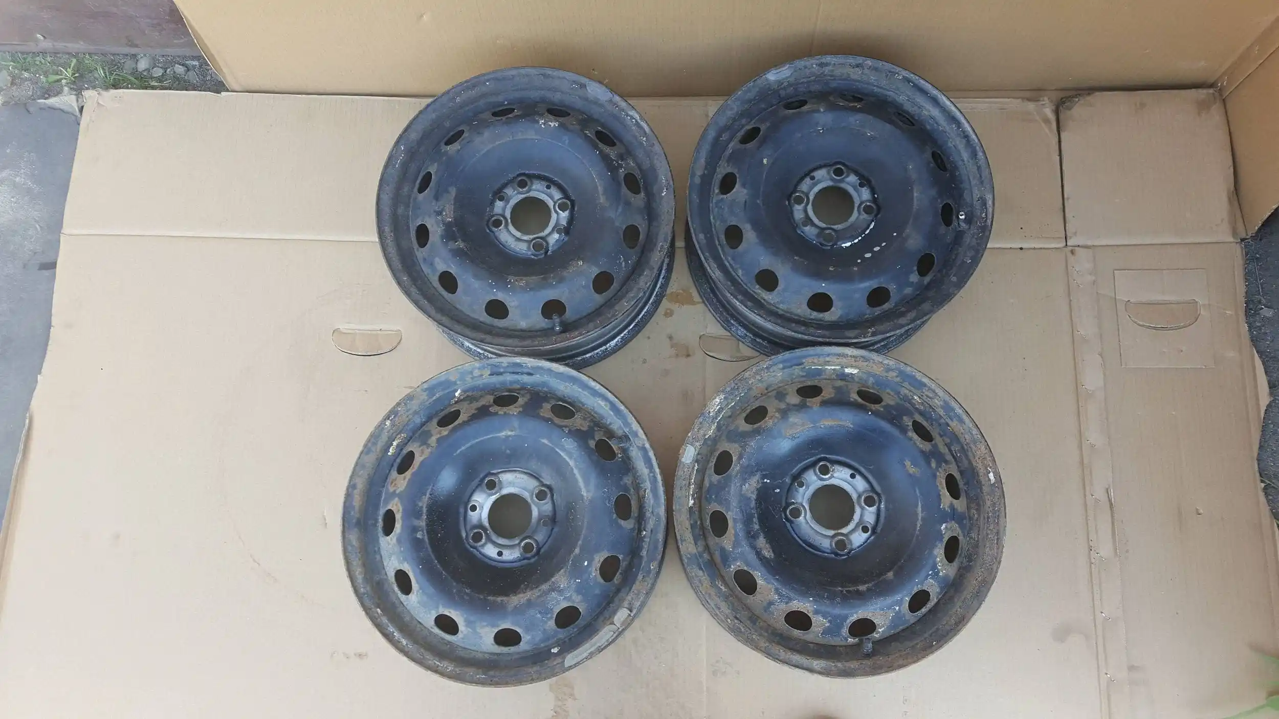 FELGI STALOWE 5,5Jx14'' 4x98 ET 44 FIAT FIORINO BIPPER NEMO