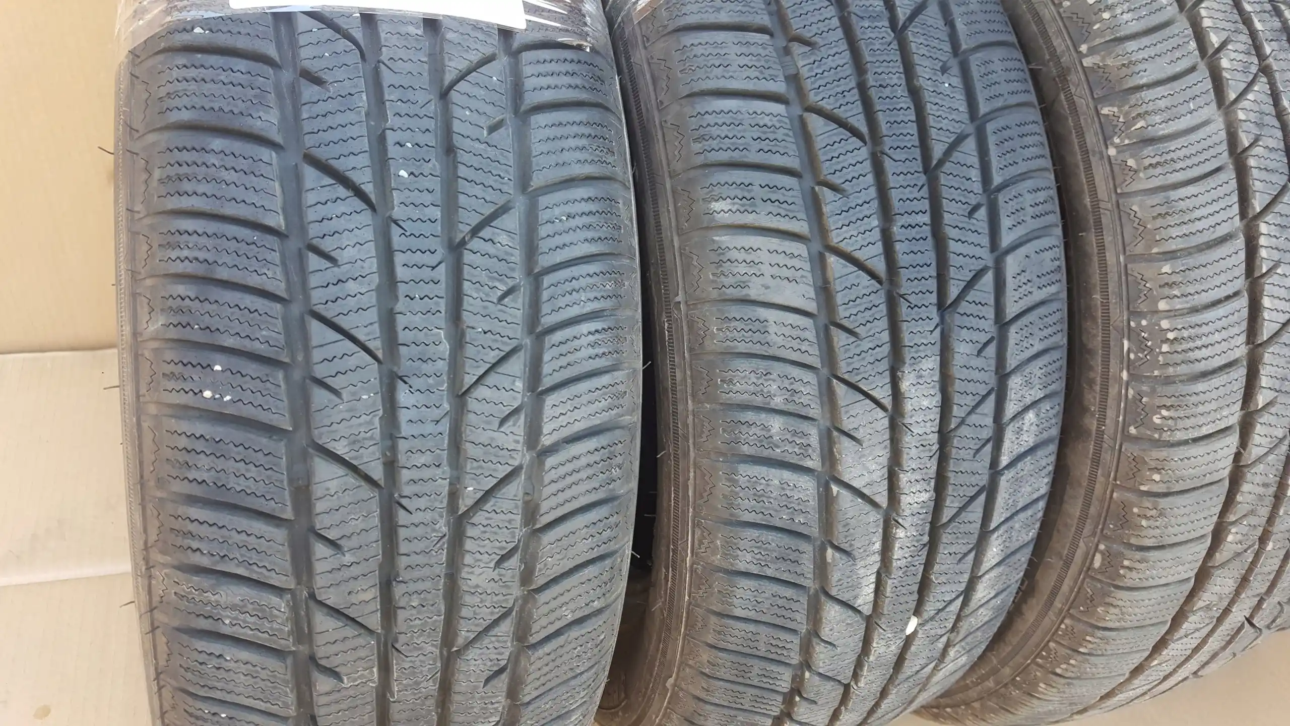 OPONY ZIMOWE ZEETEX WP1000 185/60/14'' 82T 2023