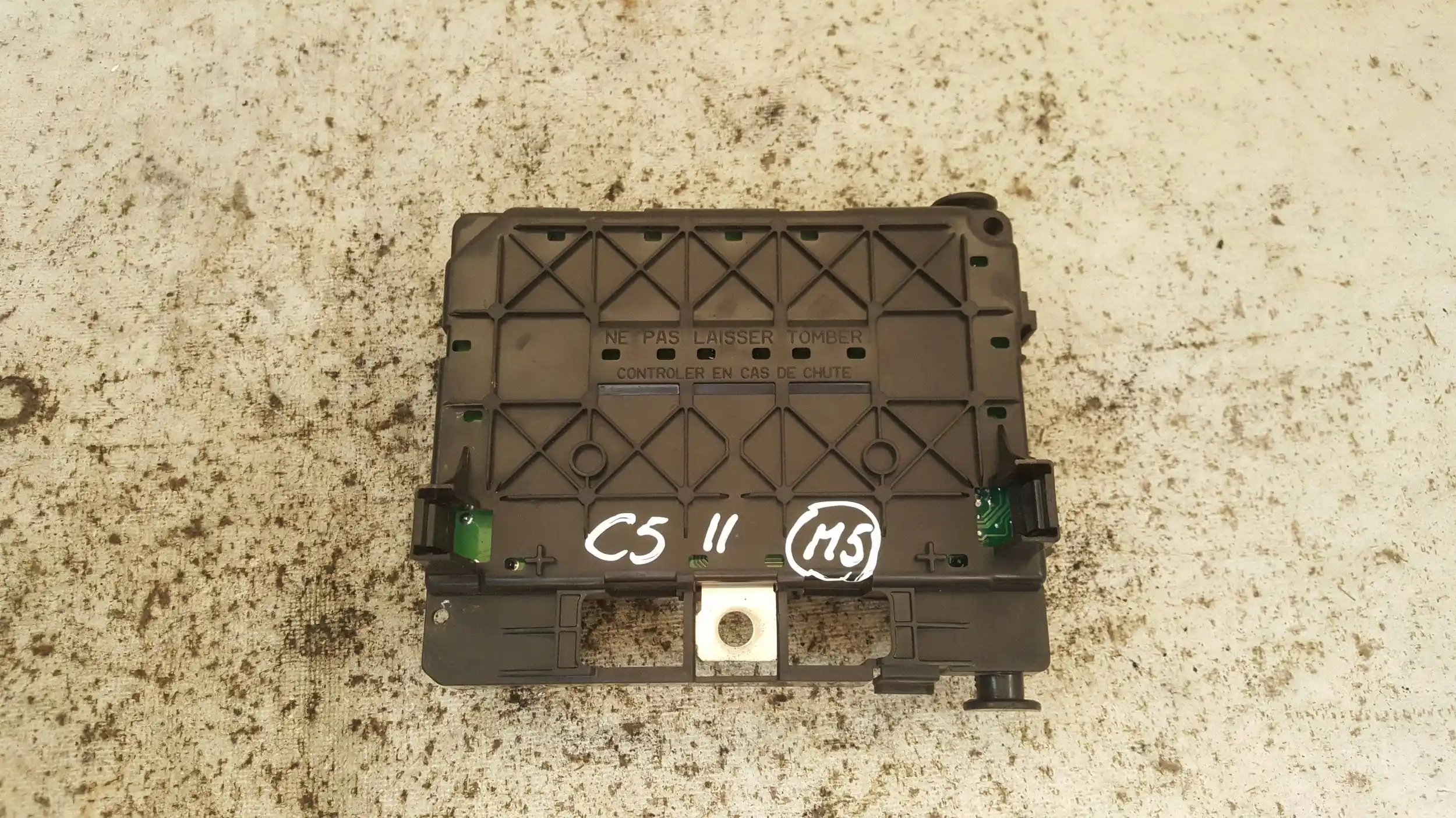 SKRZYNKA BEZPIECZNIKÓW MODUŁ BSM 9643498680 CITROEN C5 II 04-