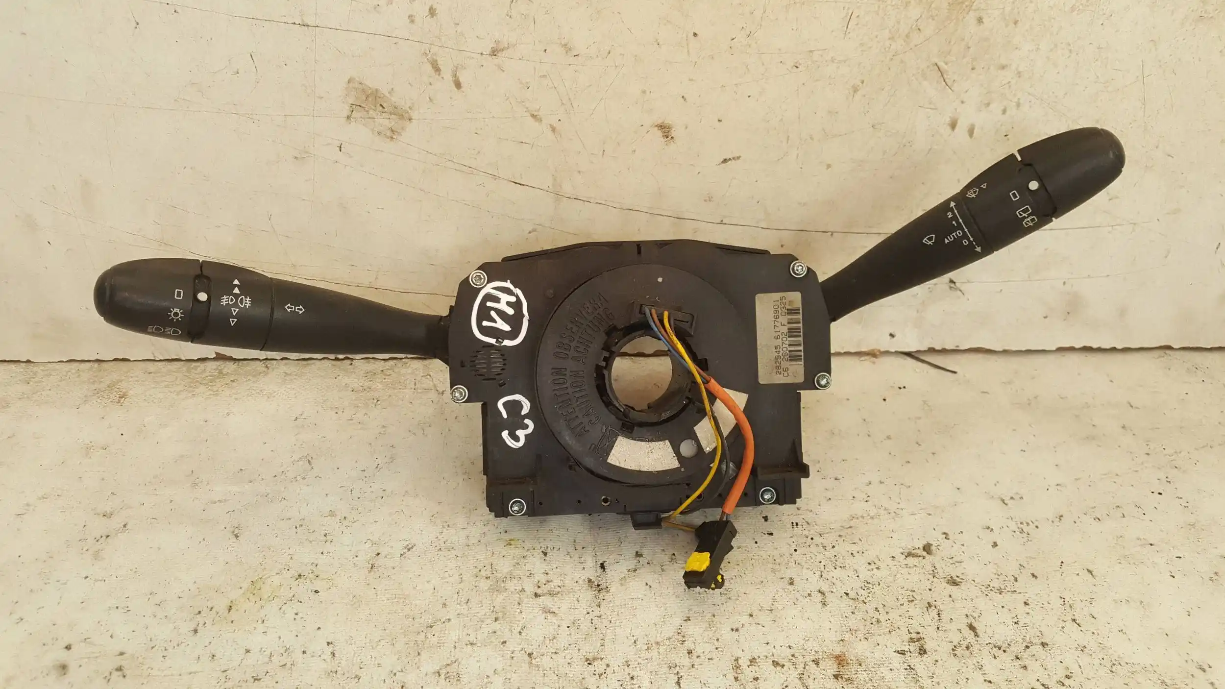 PRZEŁĄCZNIK ZESPOLONY PAJĄK 96474011XT CITROEN C3 02-