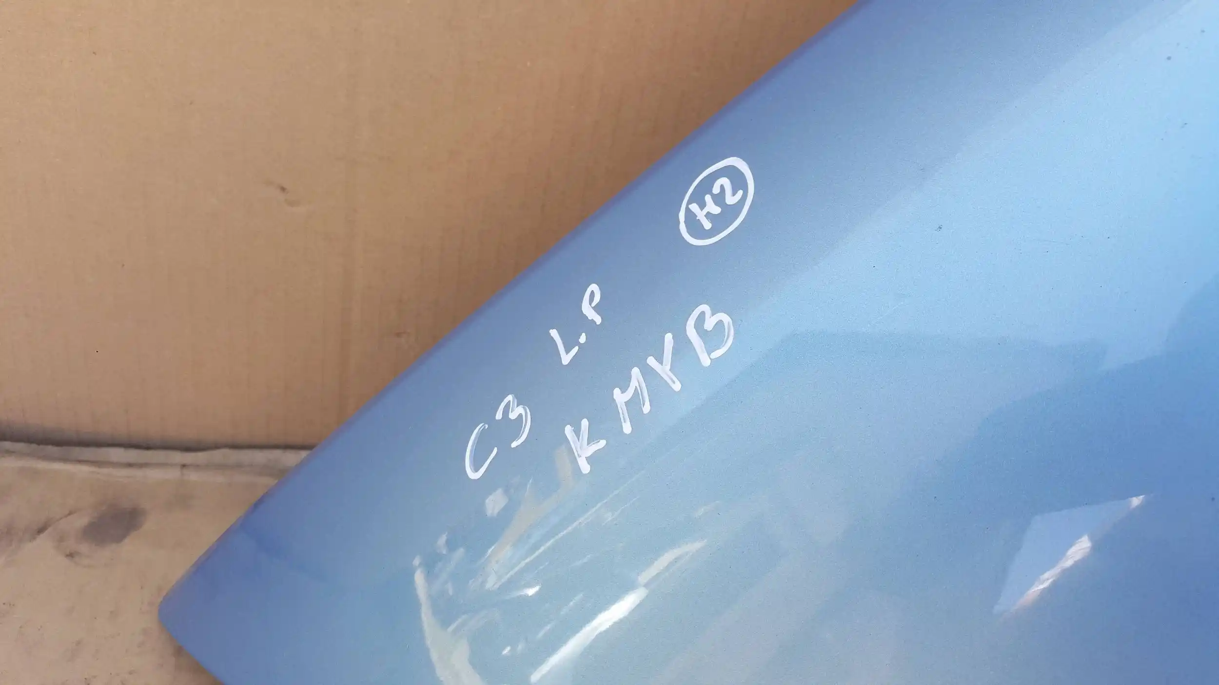 BŁOTNIK LEWY PRZÓD PRZEDNI CITROEN C3 02-09 KMYB