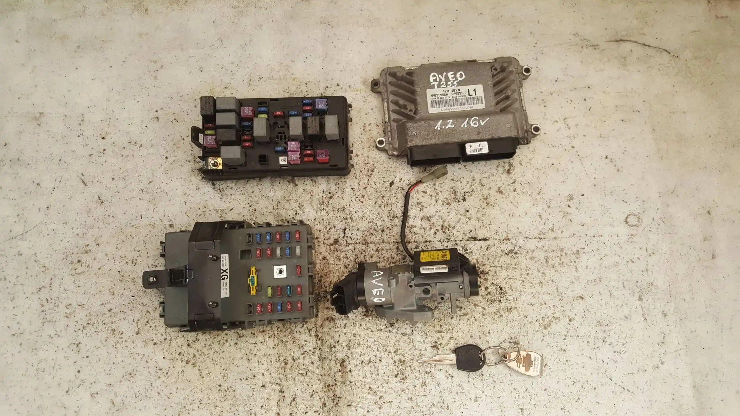 KOMPUTER 96983177 5WY5968A ZESTAW IMMO CHEVROLET AVEO T255 1.2 16V 08-