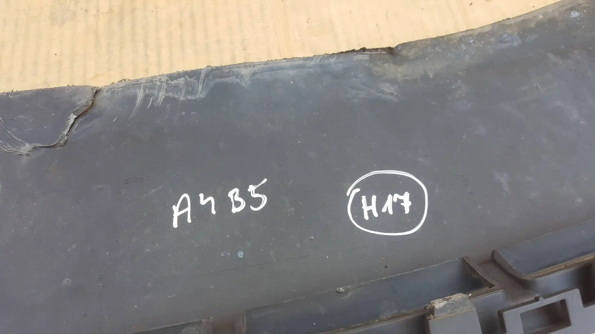 DOKŁADKA SPOJLER ZDERZAKA PRZÓD 8D0807110H AUDI A4 B5 96-