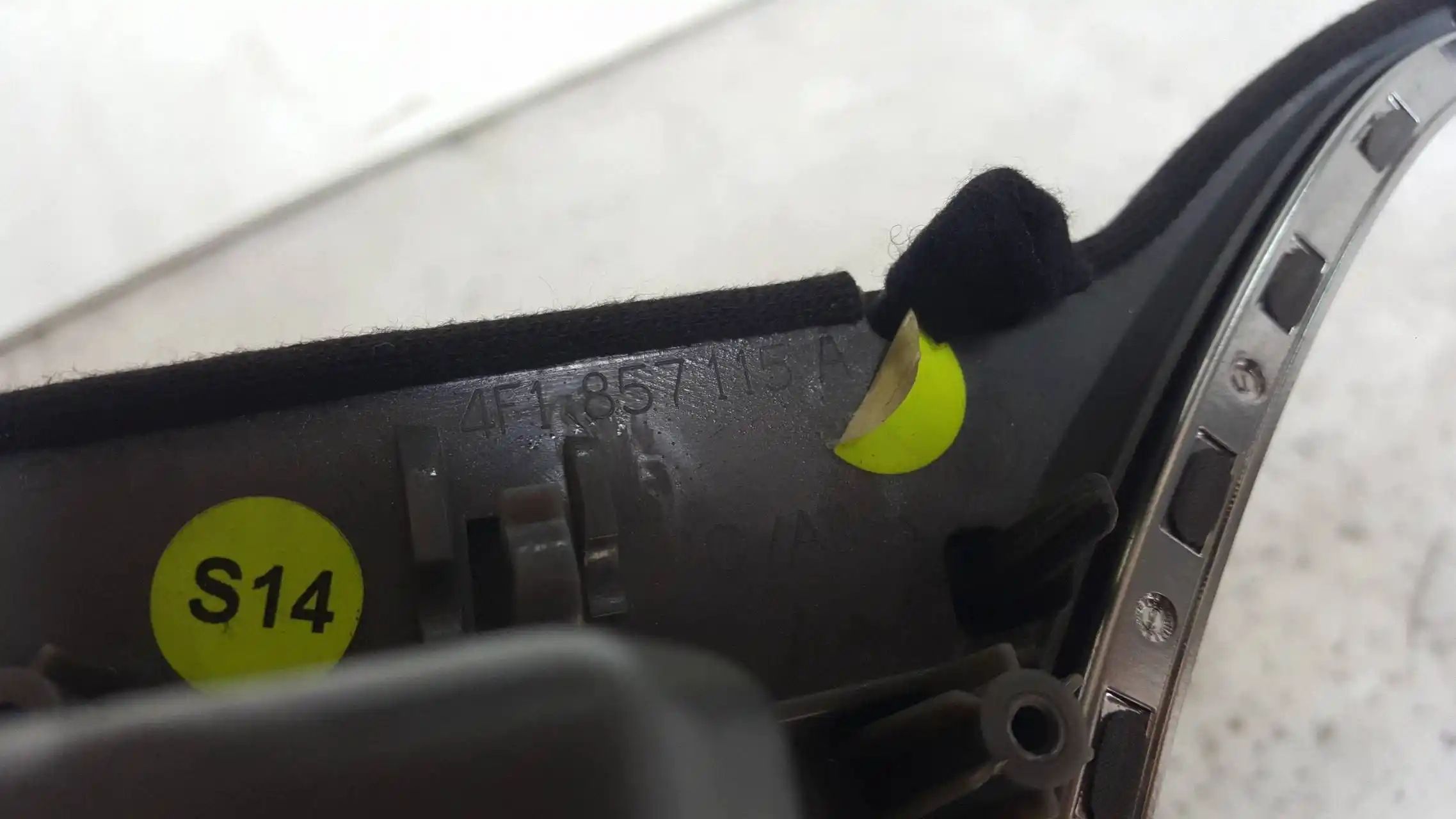 OSŁONA RAMKA OBUDOWA DEKOR LICZNIKA 4F1857115A AUDI A6 C6 04-