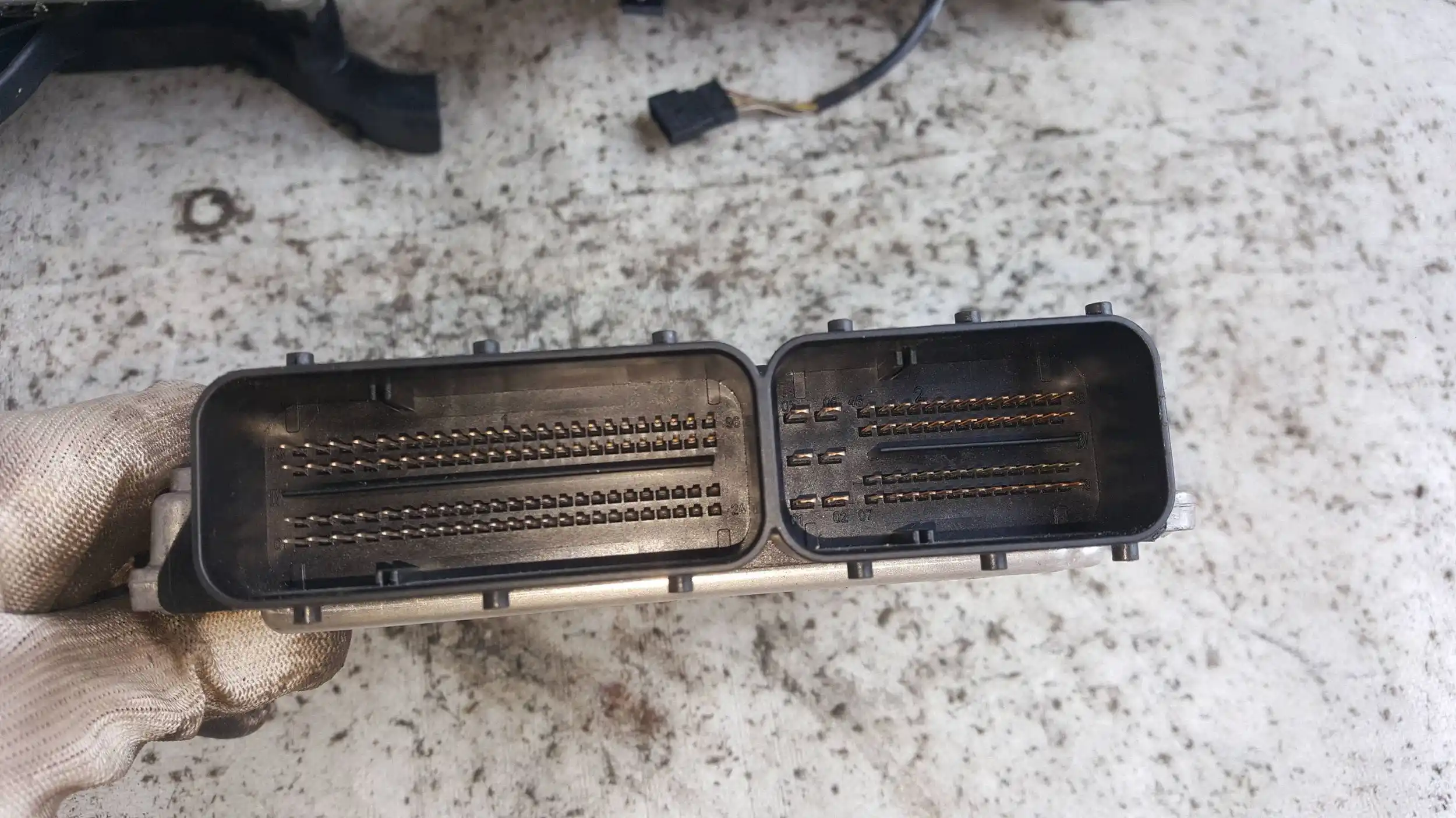 KOMPUTER 0281011122 ZESTAW IMMO BMW 3 E46 2.0 D LIFT 01-
