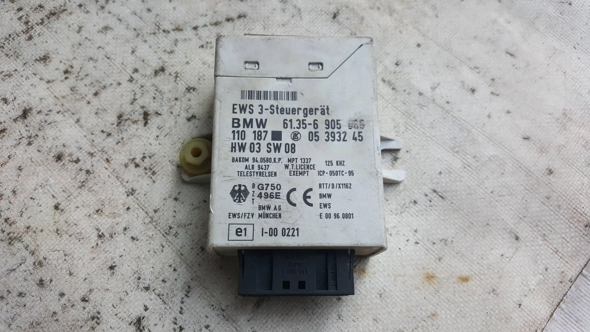 KOMPUTER 0281011122 ZESTAW IMMO BMW 3 E46 2.0 D LIFT 01-