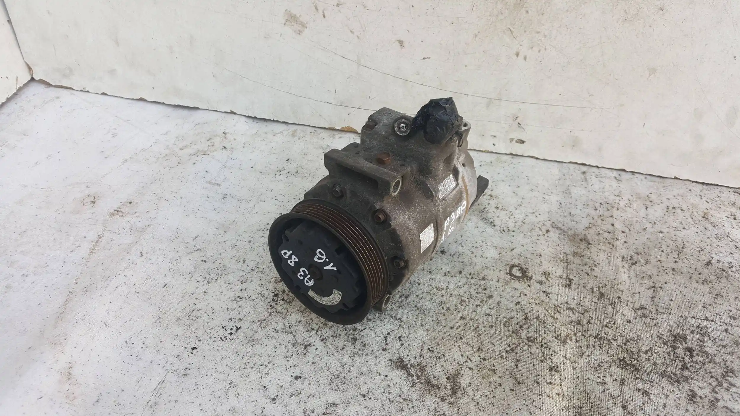 SPRĘŻARKA KOMPRESOR KLIMATYZACJI 1K0820803F AUDI SEAT SKODA VW 1.6 8V
