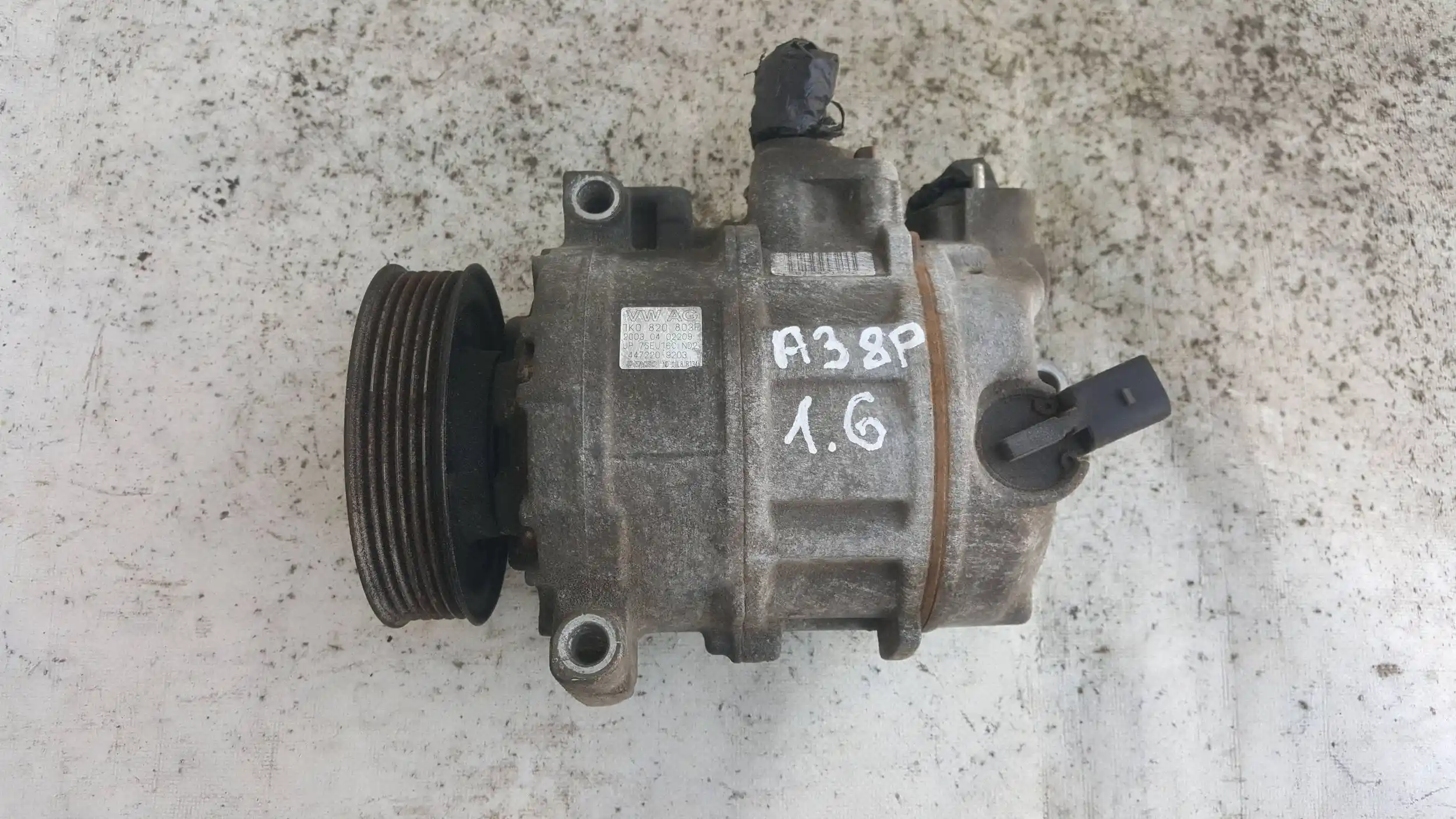 SPRĘŻARKA KOMPRESOR KLIMATYZACJI 1K0820803F AUDI SEAT SKODA VW 1.6 8V