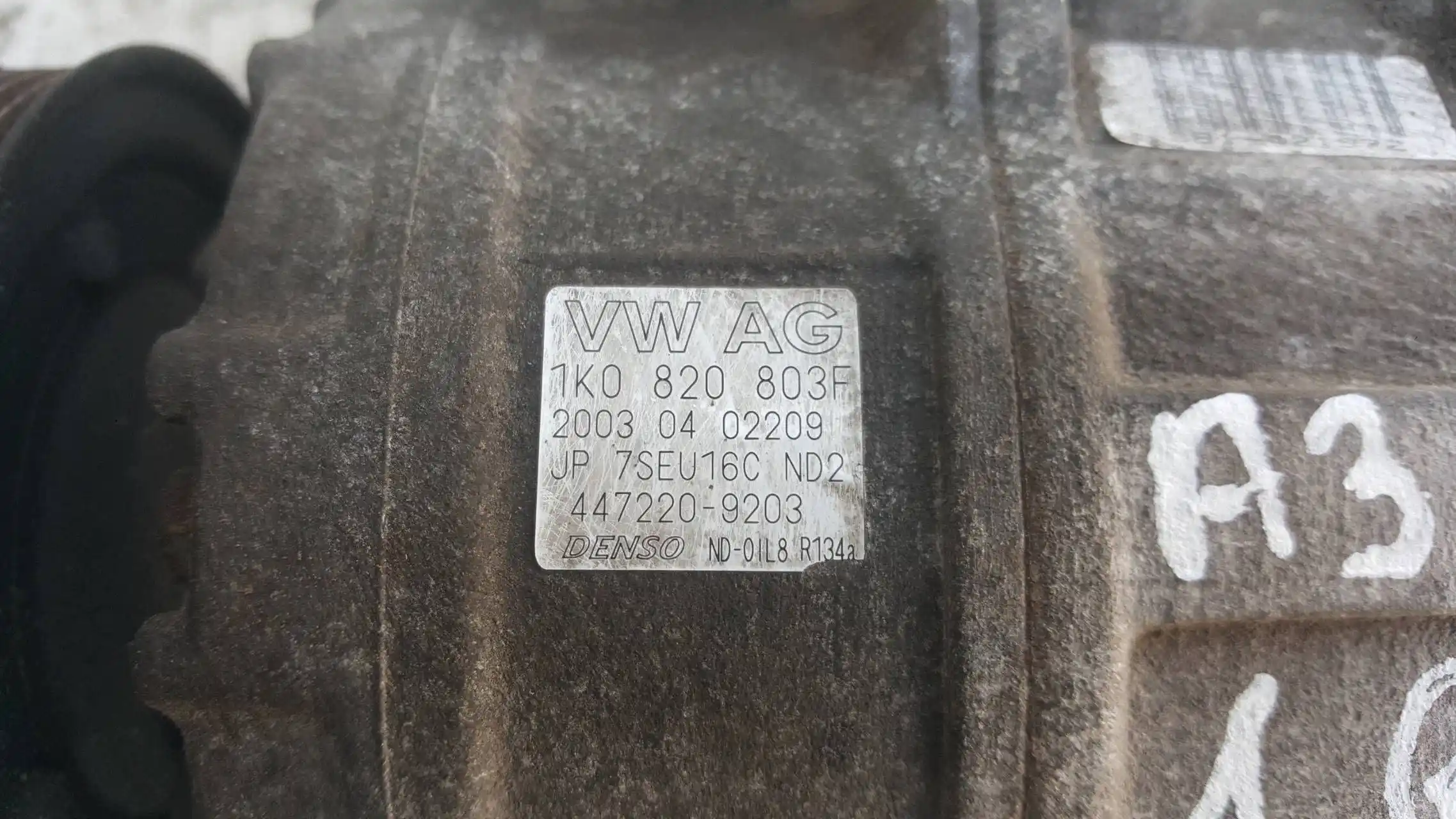 SPRĘŻARKA KOMPRESOR KLIMATYZACJI 1K0820803F AUDI SEAT SKODA VW 1.6 8V