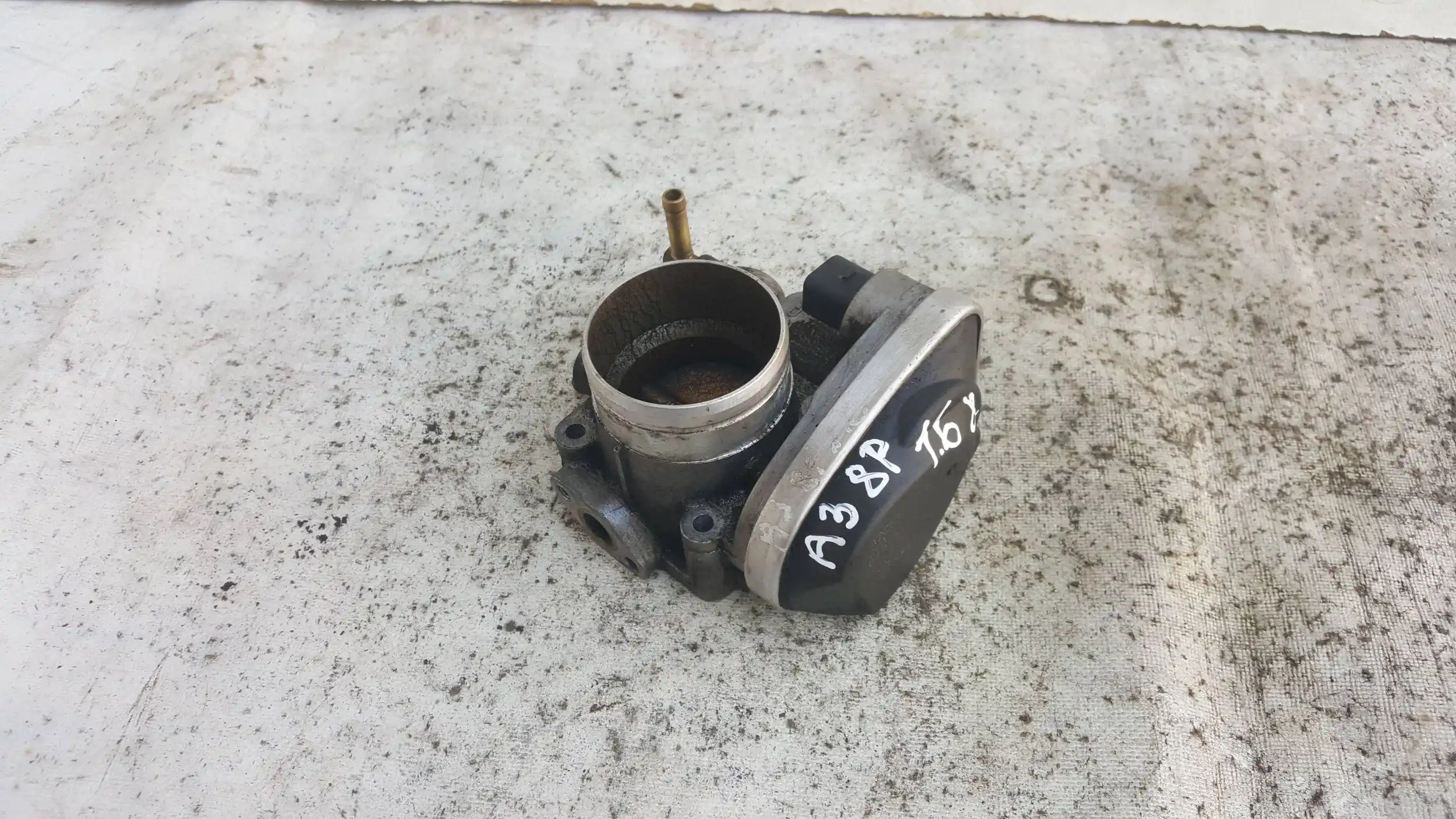 PRZEPUSTNICA 06A133062AB A2C53042125 AUDI SEAT SKODA VW 1.6 8V 03-