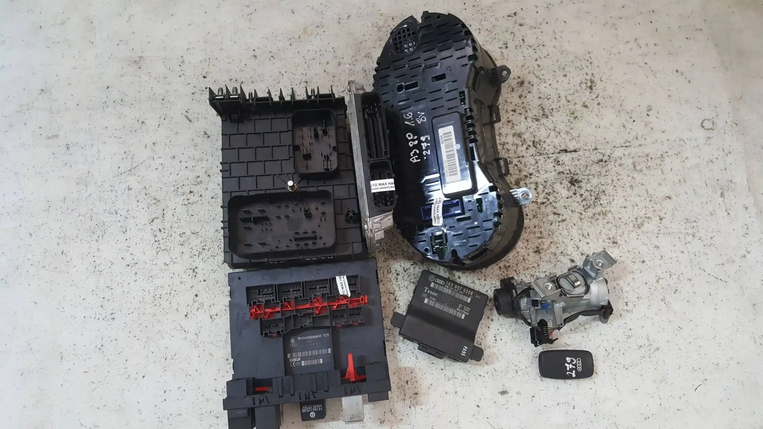 KOMPUTER 5WP4021003 ZESTAW IMMO AUDI A3 8P 1.6 8V 03-