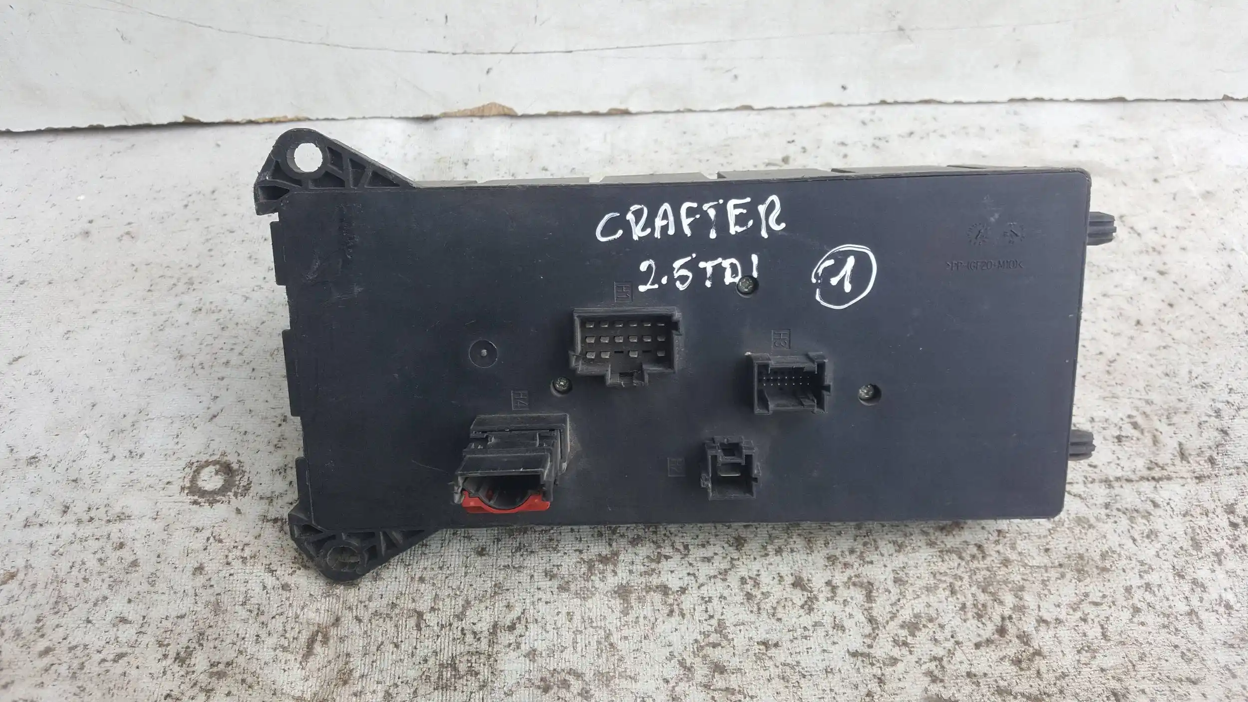 MODUŁ SAM SKRZYNKA BEZPIECZNIKÓW A9065453501 VW CRAFTER MERCEDES W906 06-