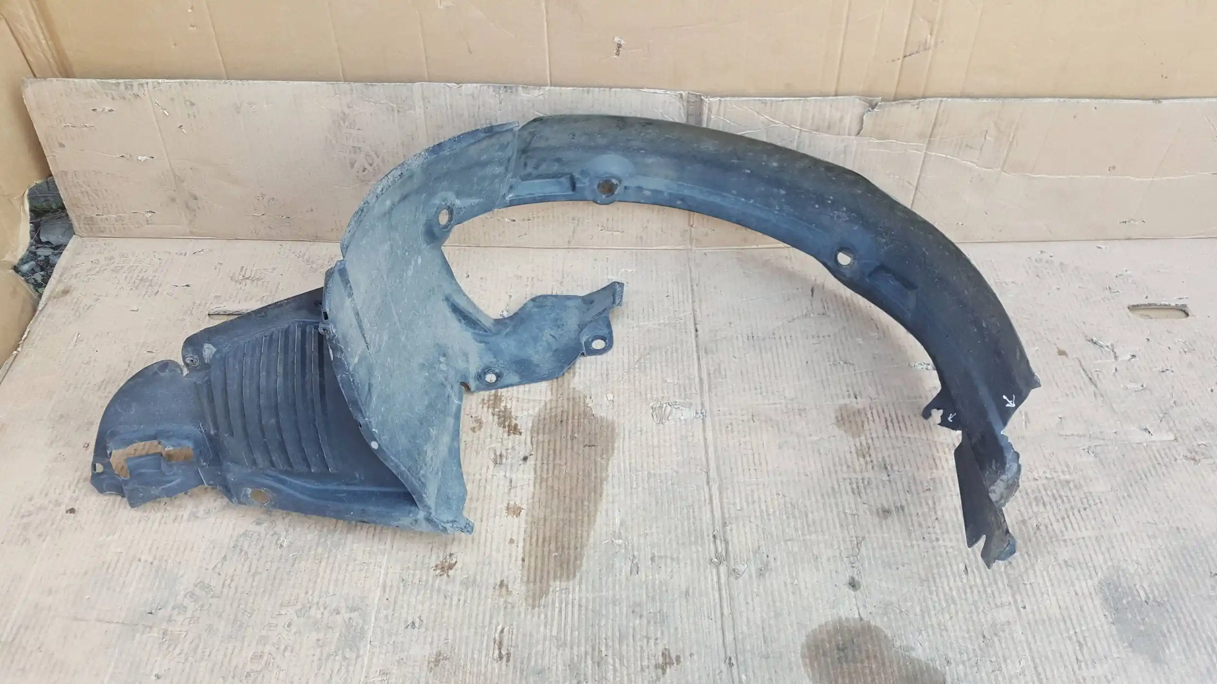 NADKOLE LEWY PRZÓD PRZEDNIE RENAULT LAGUNA II 01-