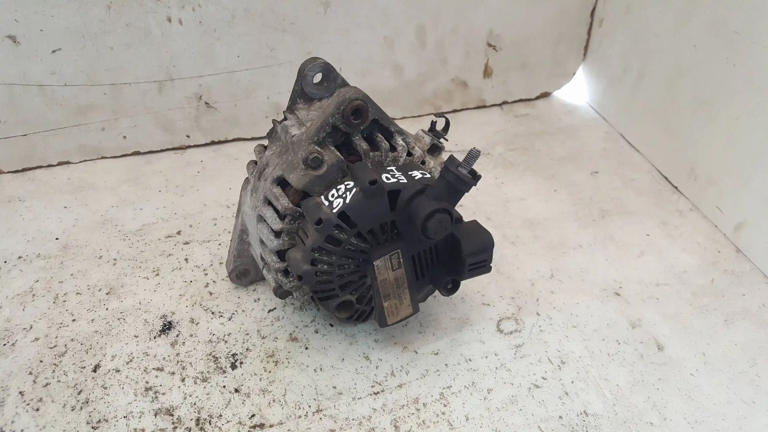 ALTERNATOR 373002A500 KIA CEED I 1.6 CRDI 06-