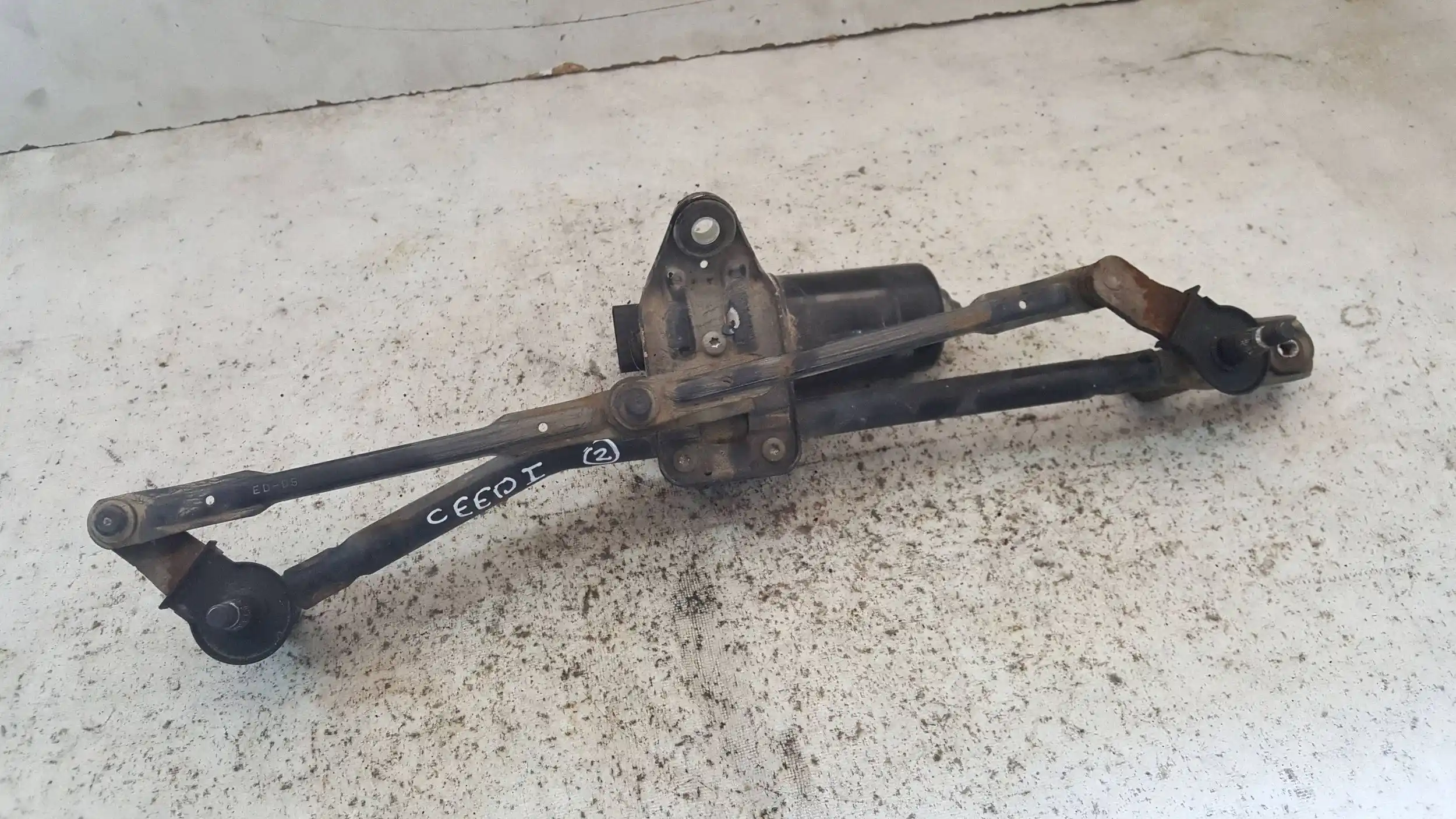 MECHANIZM SILNICZEK WYCIERACZEK PRZÓD KIA CEED I 06-