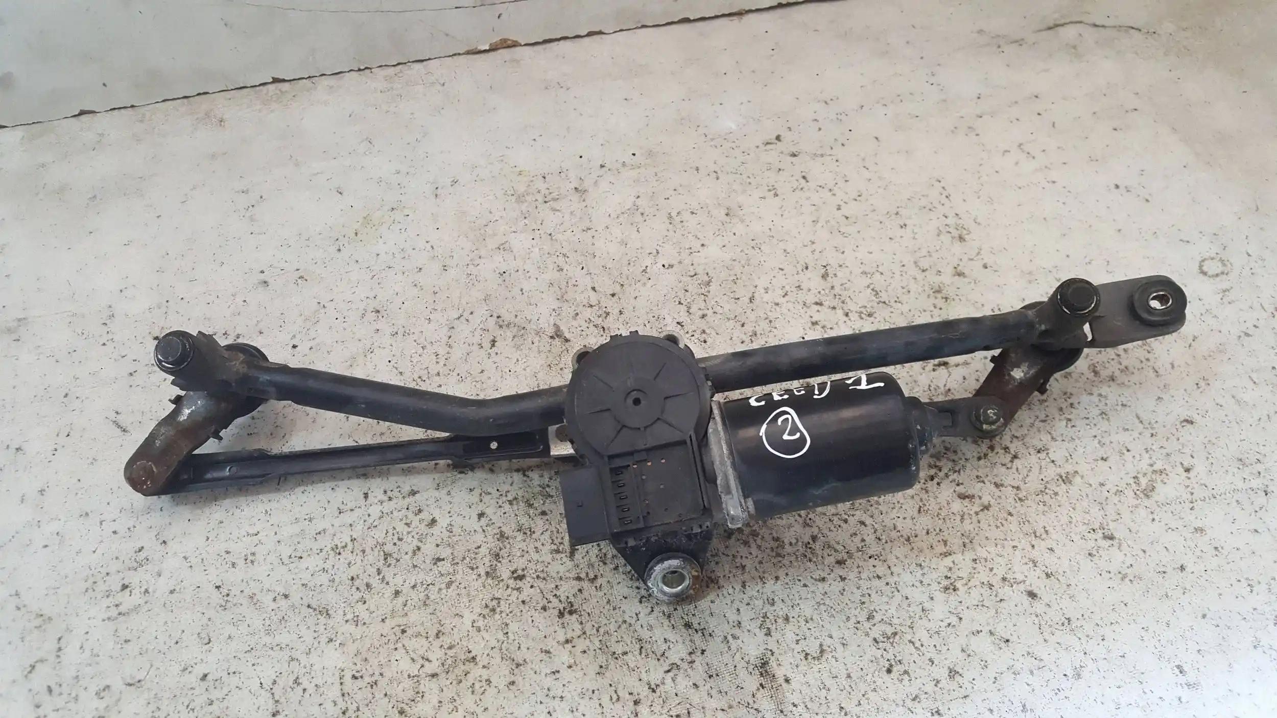 MECHANIZM SILNICZEK WYCIERACZEK PRZÓD KIA CEED I 06-