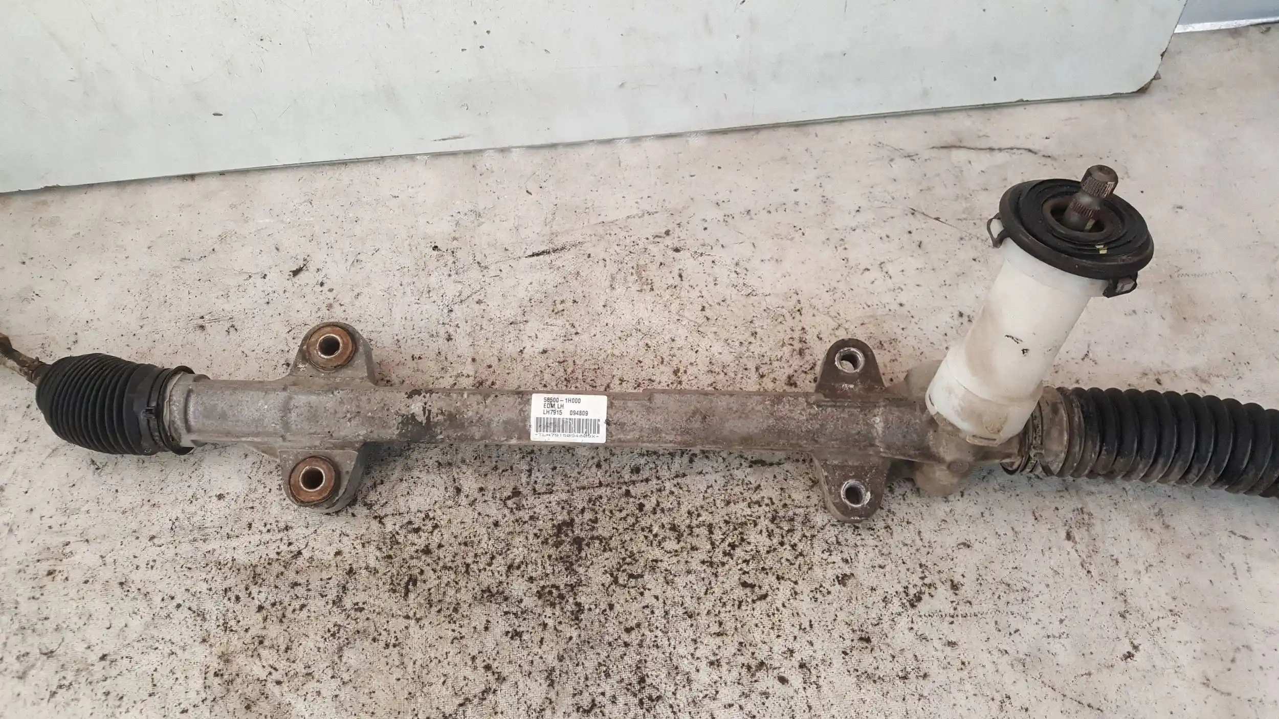 PRZEKŁADNIA MAGLOWNICA 565001H000 KIA CEED I 06-