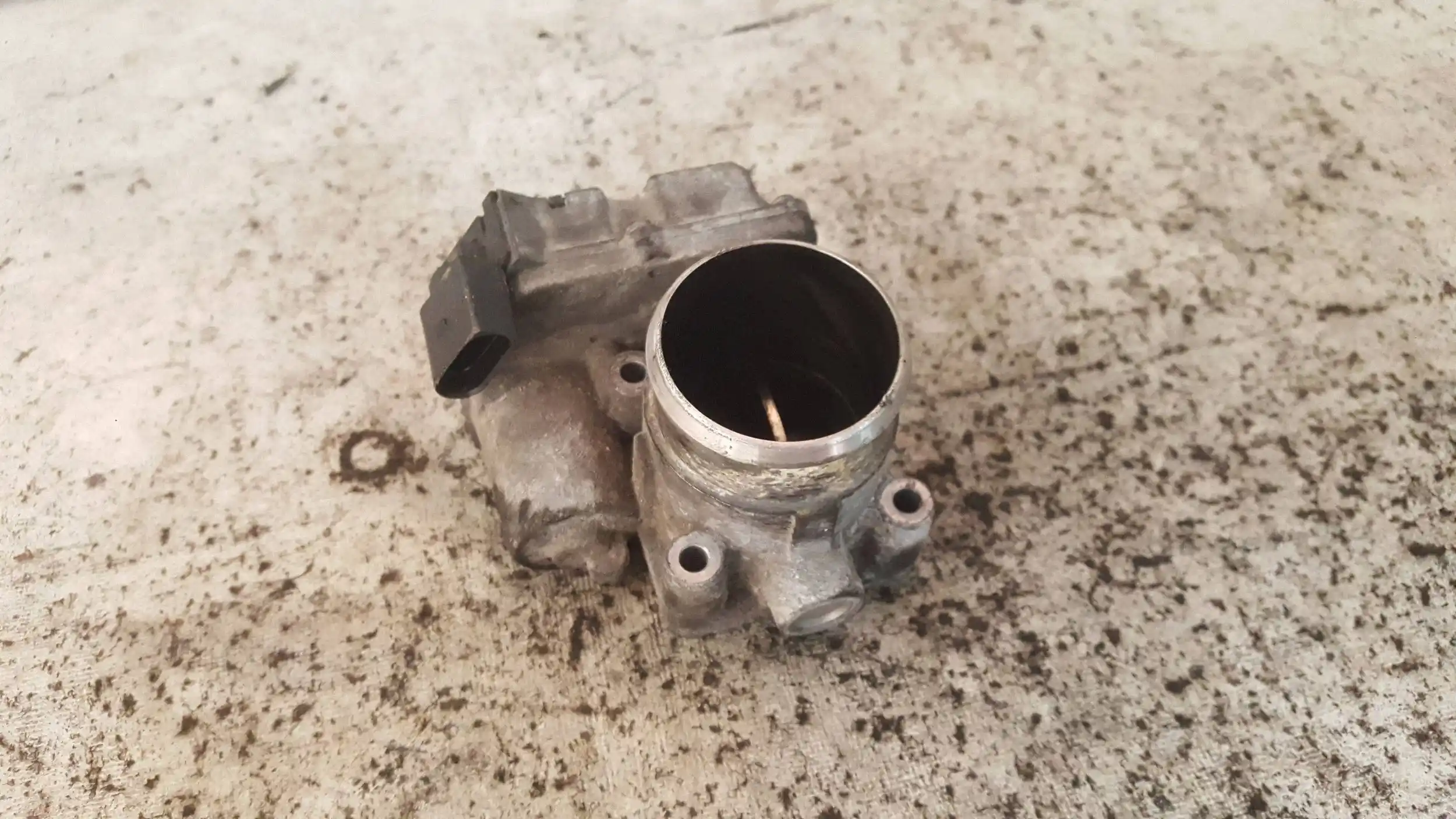 PRZEPUSTNICA 351002A750 5WY9101B KIA CEED I 1.6 CRDI 06-