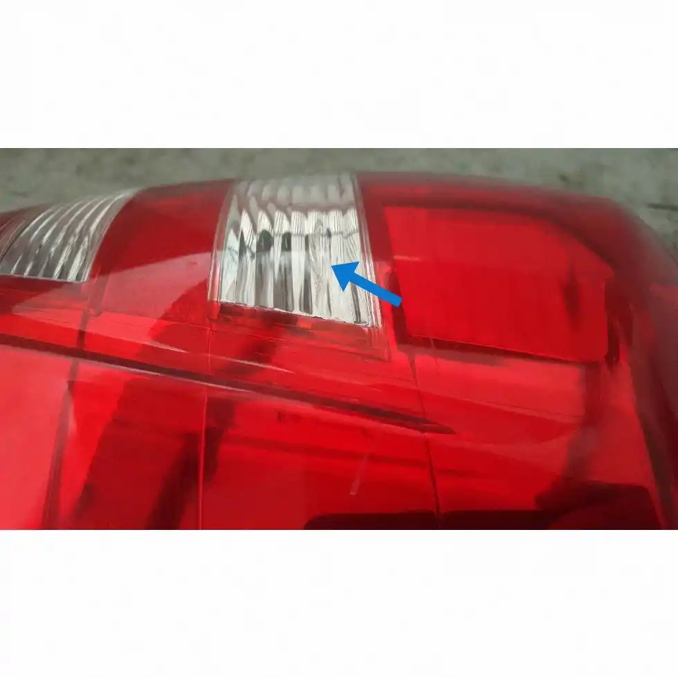 LAMPA PRAWY TYŁ TYLNA KIA CEED I KOMBI 06-09