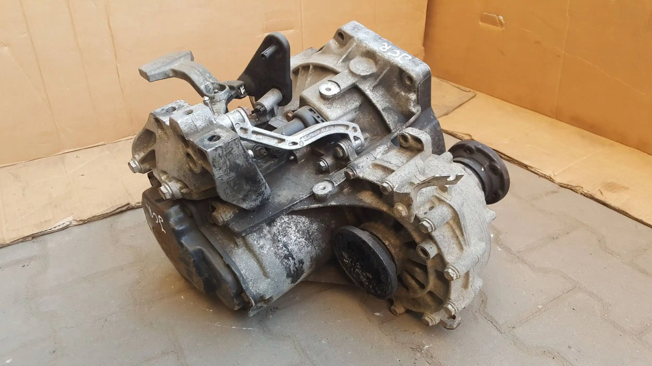 SKRZYNIA BIEGÓW JCR VW GOLF V SKODA AUDI SEAT 1.9 TDI