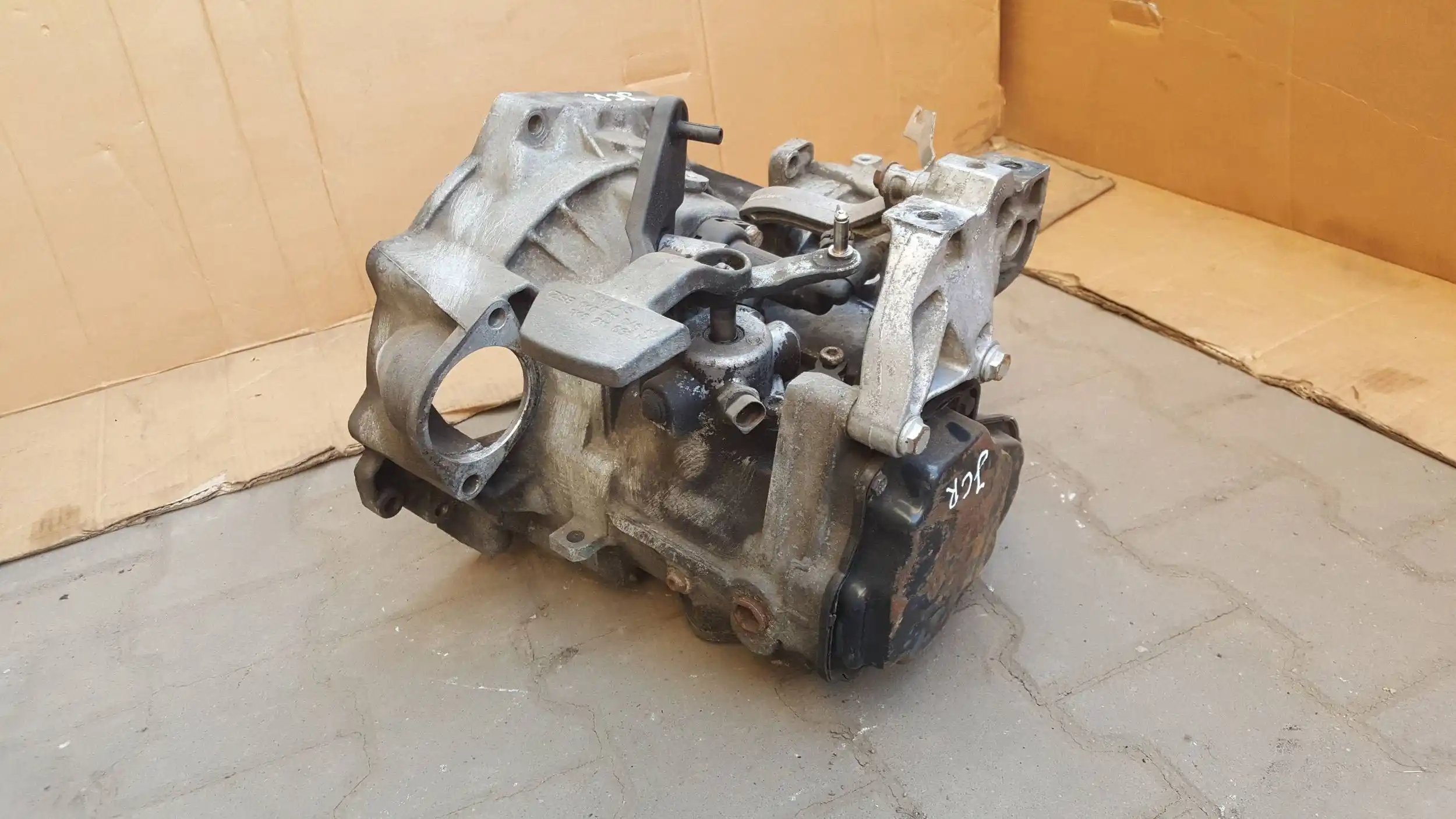 SKRZYNIA BIEGÓW JCR VW GOLF V SKODA AUDI SEAT 1.9 TDI