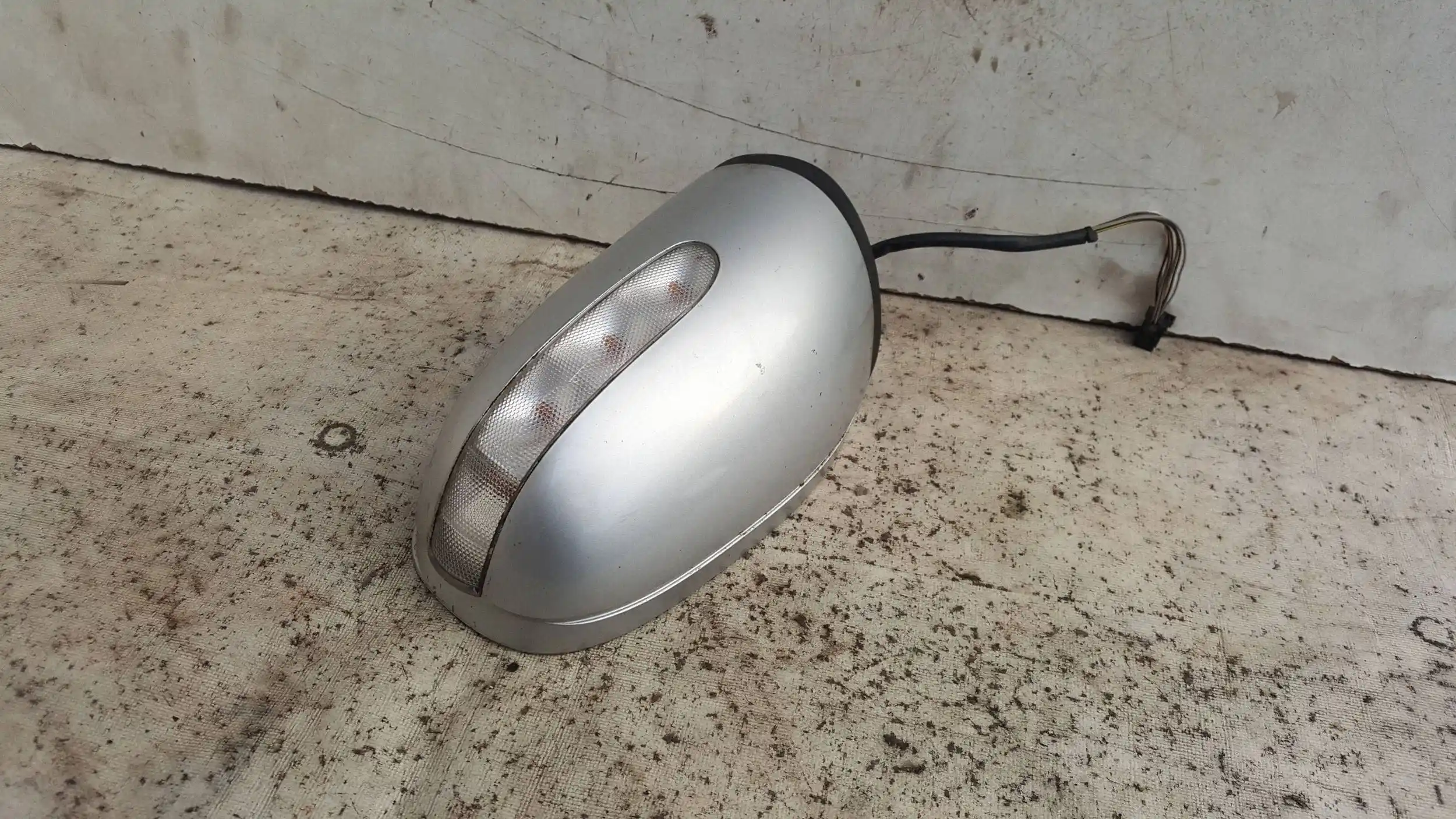 LUSTERKO LEWE ELEKTRYCZNE 7 PIN MERCEDES C KLASA W203 00-04 744