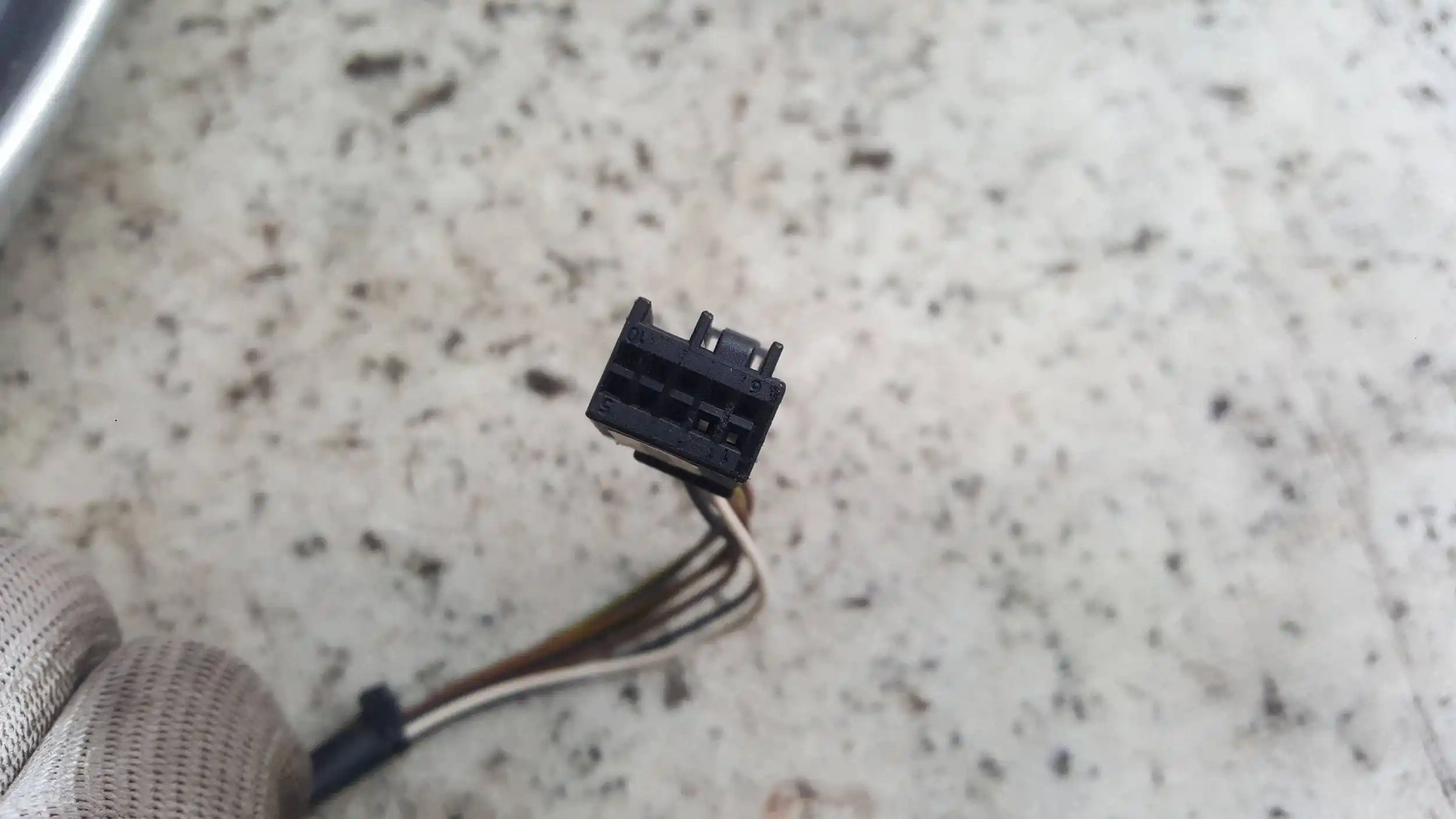 LUSTERKO LEWE ELEKTRYCZNE 7 PIN MERCEDES C KLASA W203 00-04 744