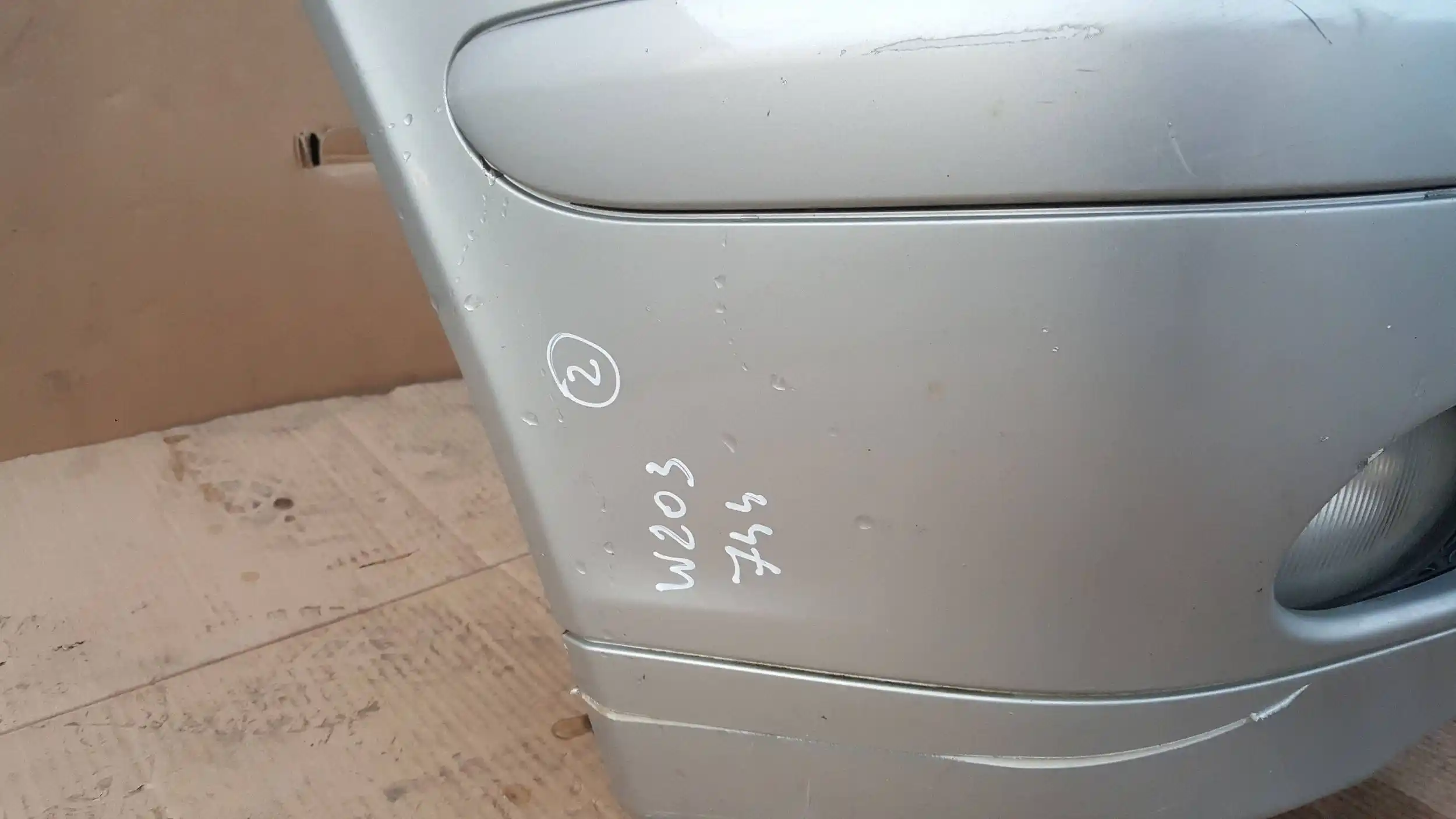 ZDERZAK PRZÓD PRZEDNI MERCEDES C KLASA W203 00-04 744