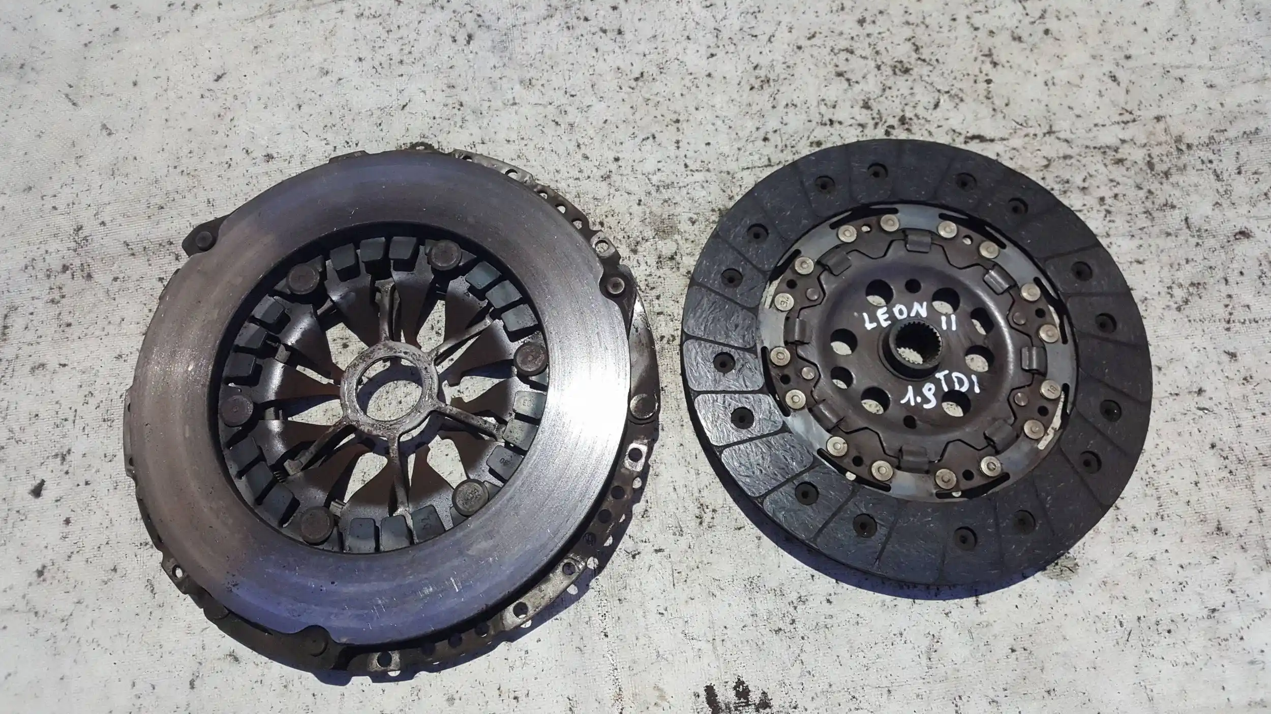 SPRZĘGŁO TARCZA 323064110 DOCISK SEAT LEON II 1.9 TDI 05-