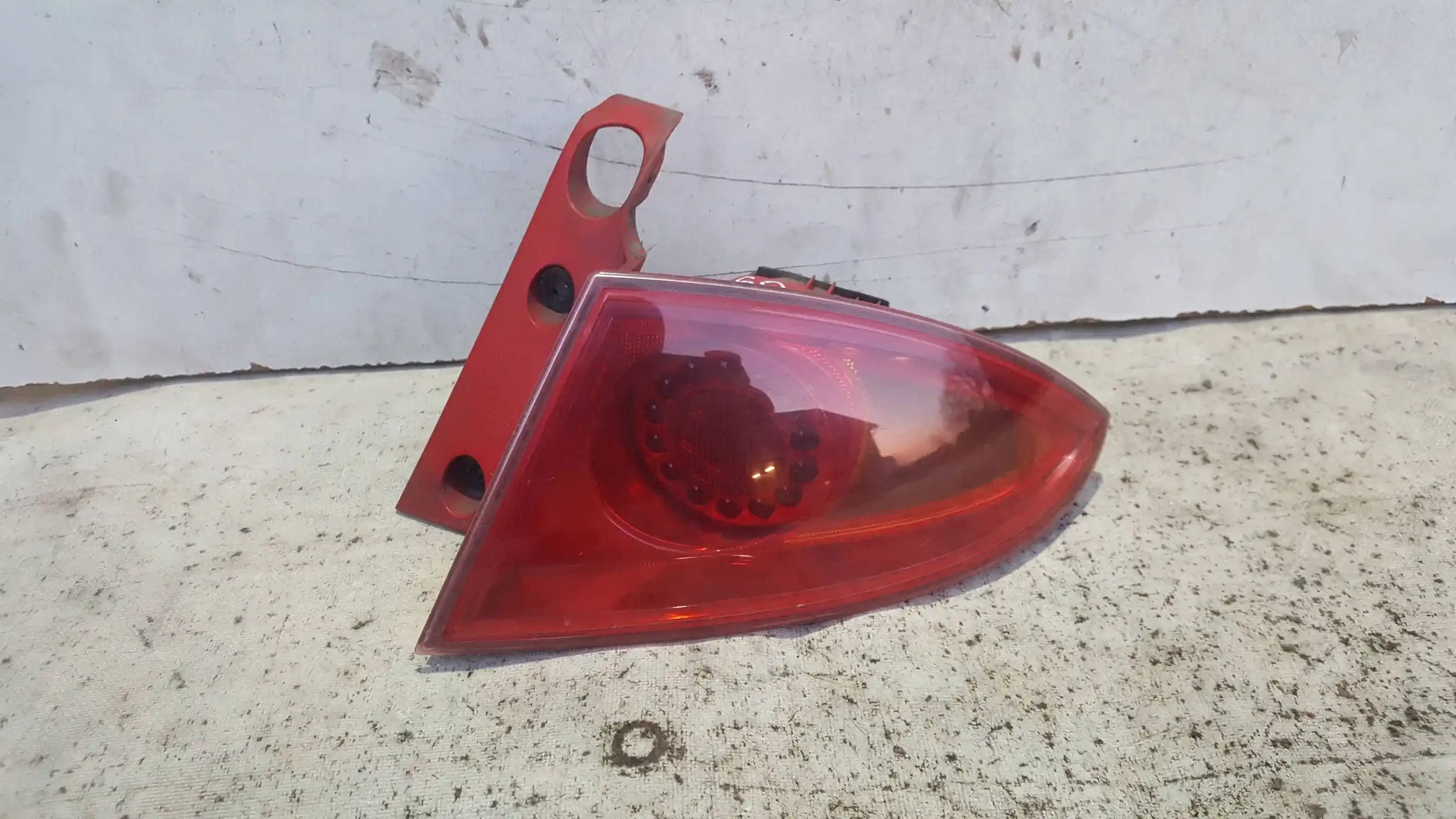 LAMPA PRAWY TYŁ TYLNA SEAT LEON II 05-09