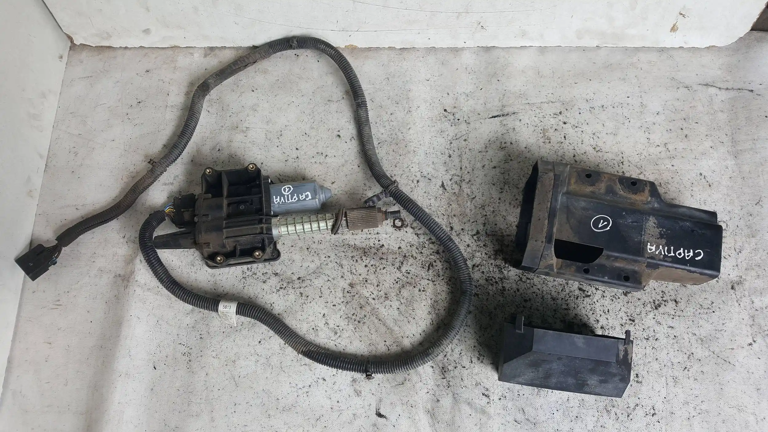 HAMULEC RĘCZNY ELEKTRYCZNY A2C53440442 A2C30125900 CHEVROLET CAPTIVA I LIFT