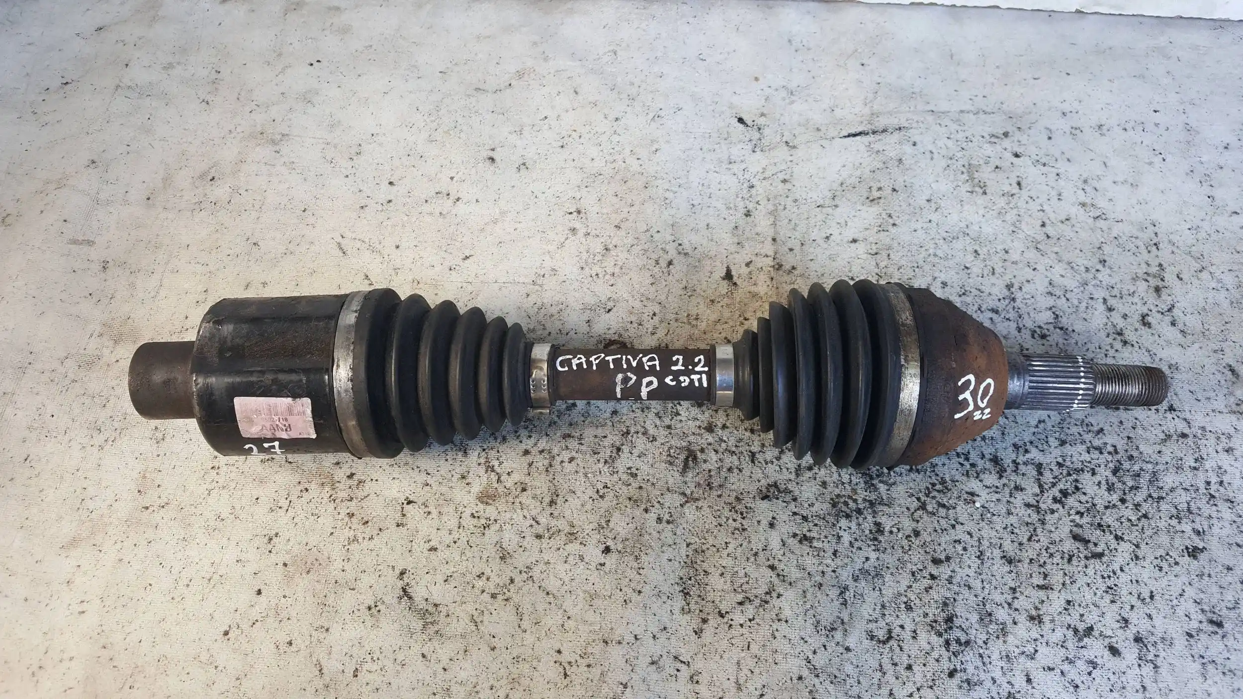 PÓŁOŚ PRAWY PRZÓD 950277180 30/27 CHEVROLET CAPTIVA I LIFT 2.2 CDTI 11- 4WD