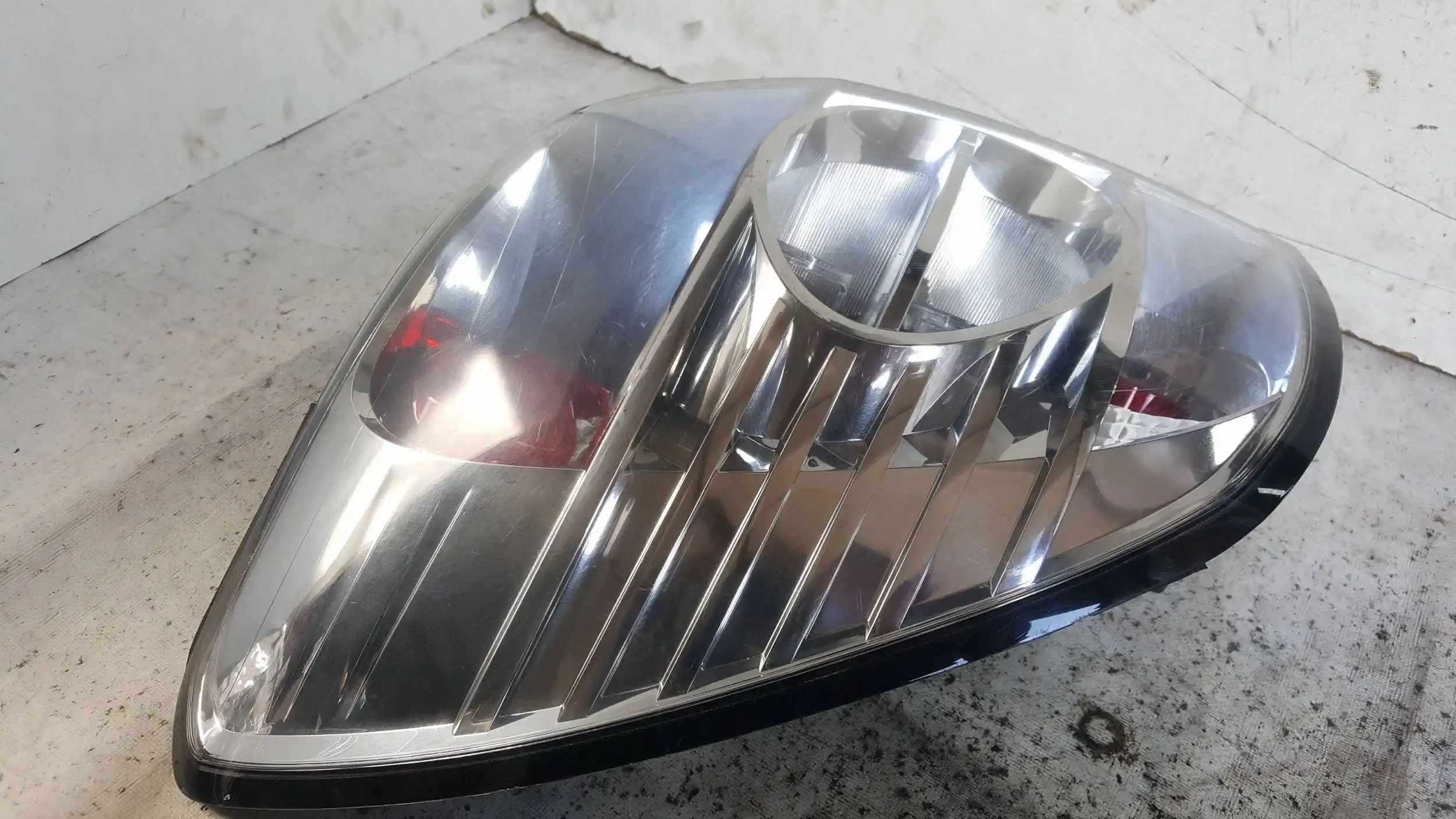 LAMPA LEWY TYŁ TYLNA CHEVROLET CAPTIVA I LIFT 11-15