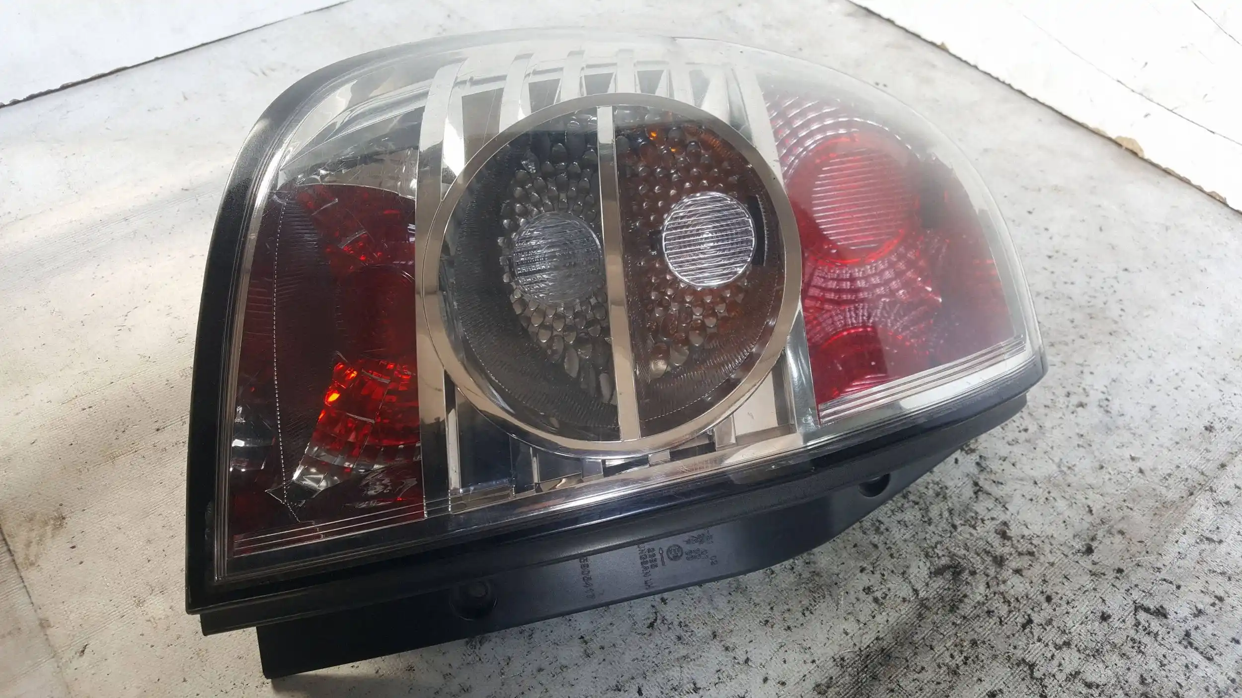 LAMPA LEWY TYŁ TYLNA CHEVROLET CAPTIVA I LIFT 11-15