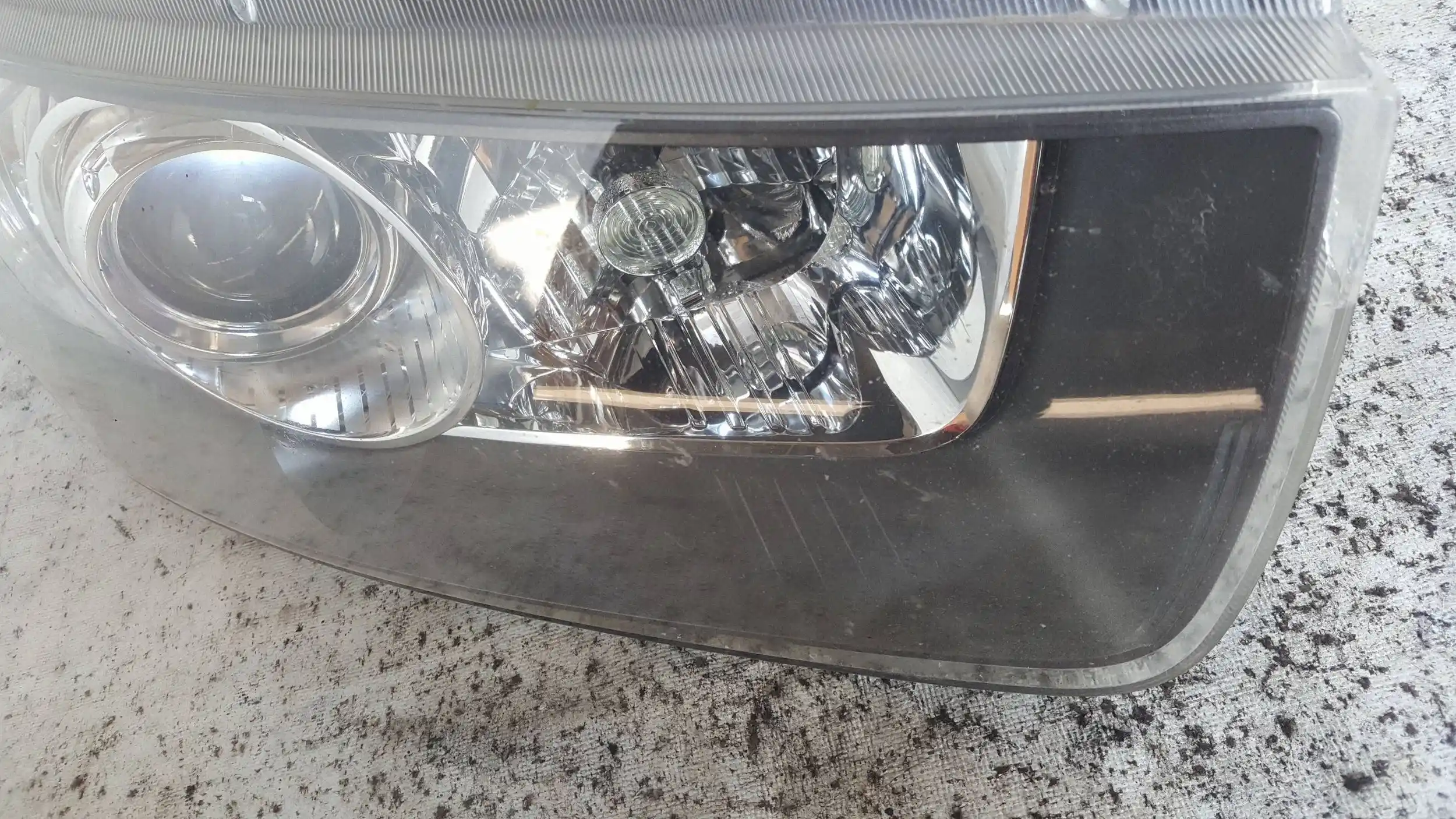 LAMPA PRAWY PRZÓD PRZEDNIA CHEVROLET CAPTIVA I LIFT 11-15