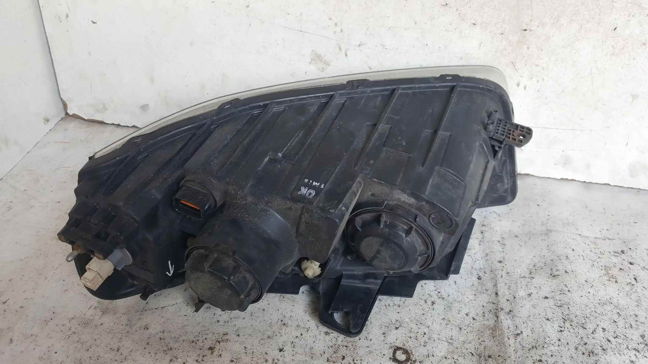 LAMPA PRAWY PRZÓD PRZEDNIA CHEVROLET CAPTIVA I LIFT 11-15