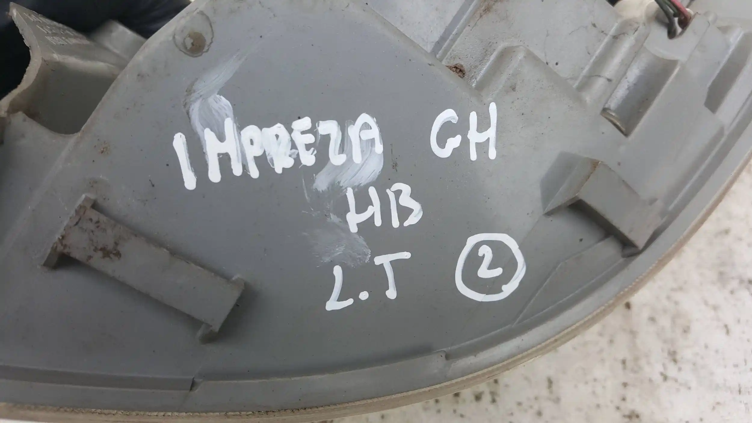 LAMPA LEWY TYŁ TYLNA SUBARU IMPREZA III GH HB 07-