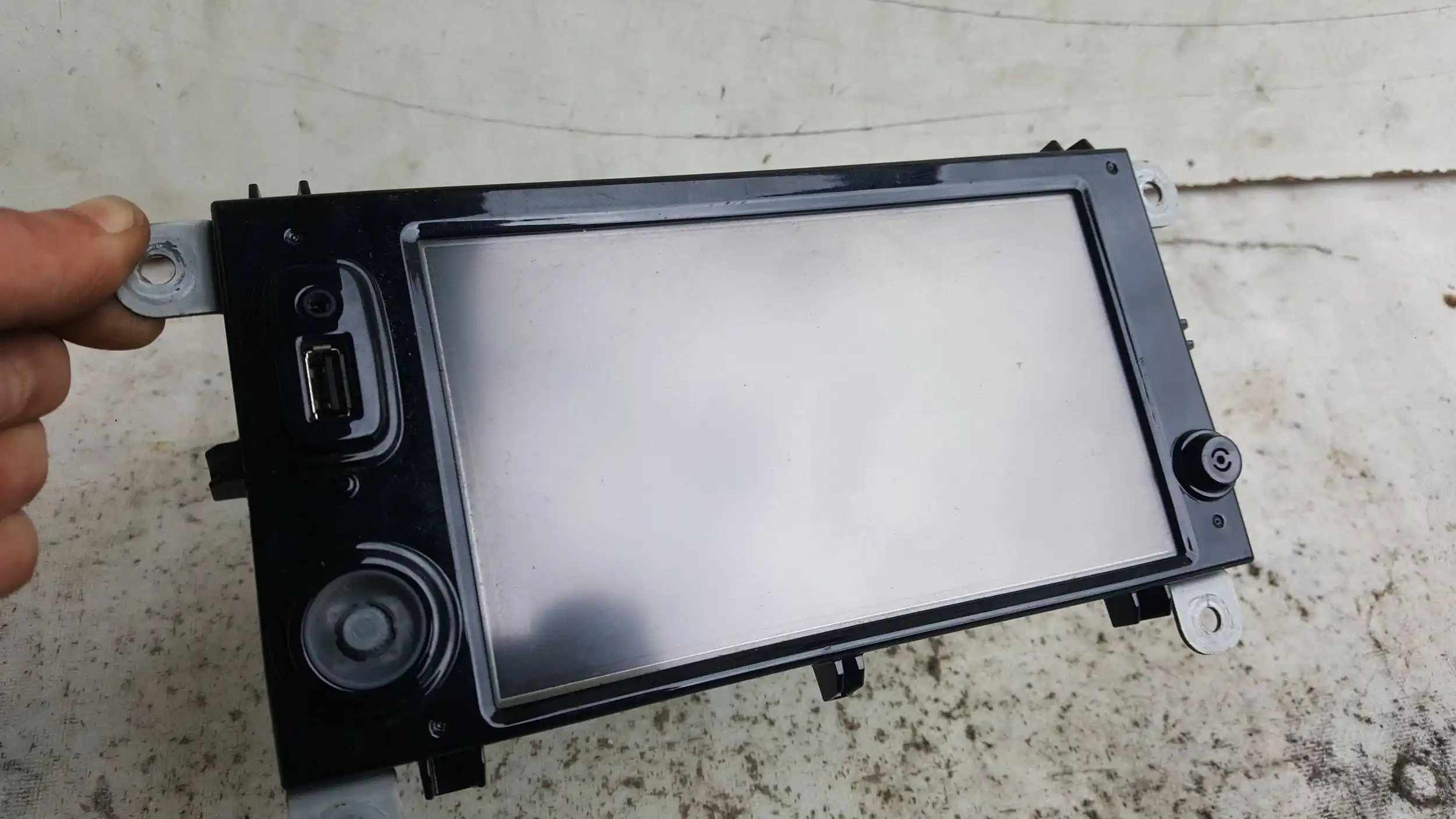 WYŚWIETLACZ EKRAN NAVI RADIO 281155249R RENAULT CLIO IV 12-